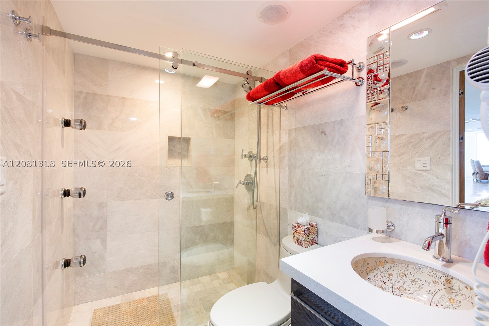 5445 Collins Ave #P2 Miami Beach, FL 33140