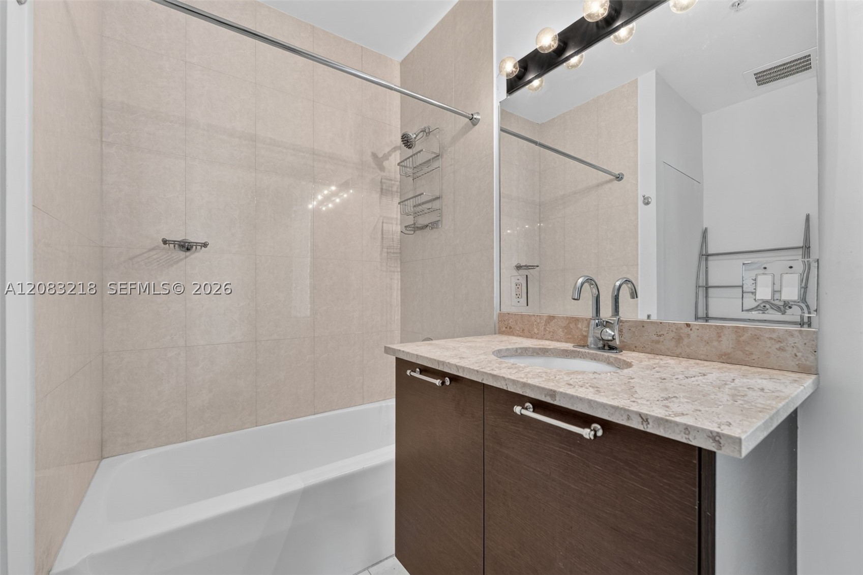 image Platinum Condominium13