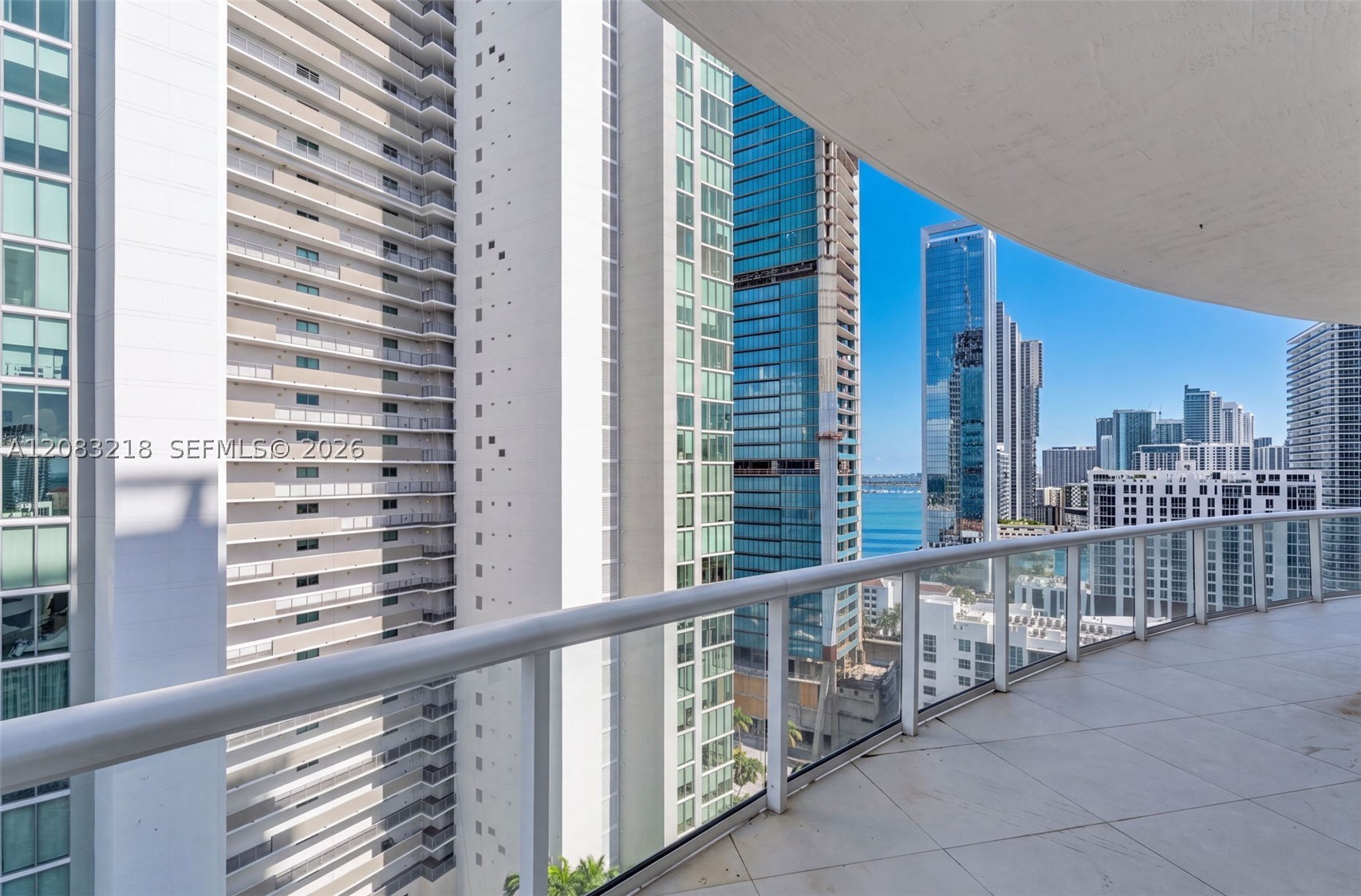 image Platinum Condominium16