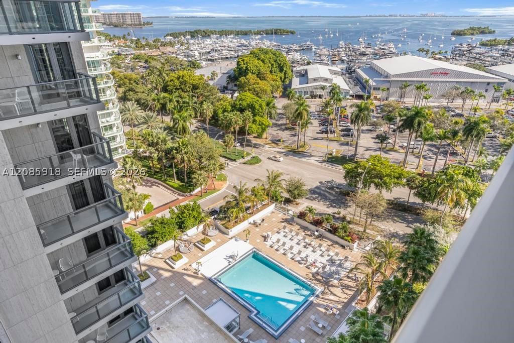 image Mr. C Residences | Bayshore16