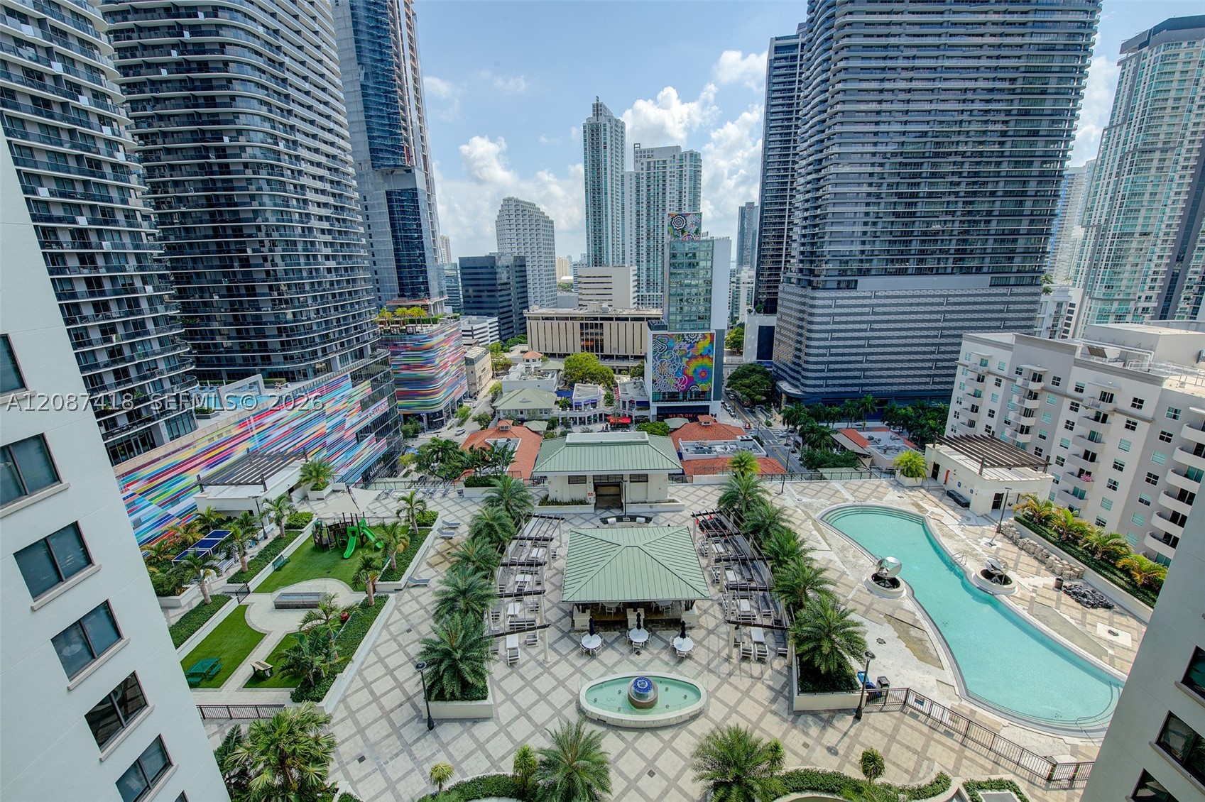 image Nine at Mary Brickell Village18
