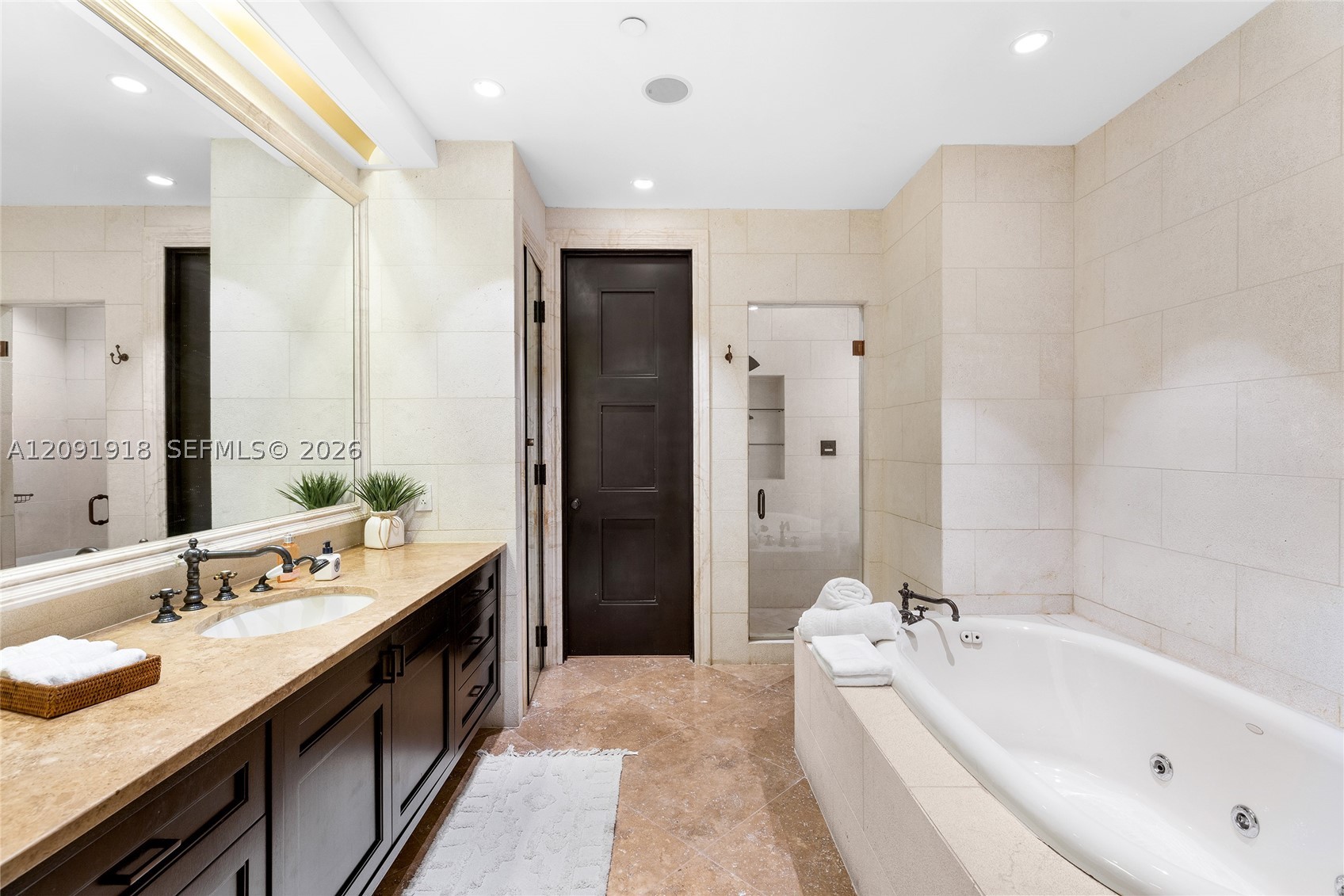 7412 Fisher Is Dr #7412 Miami Beach, FL 33109
