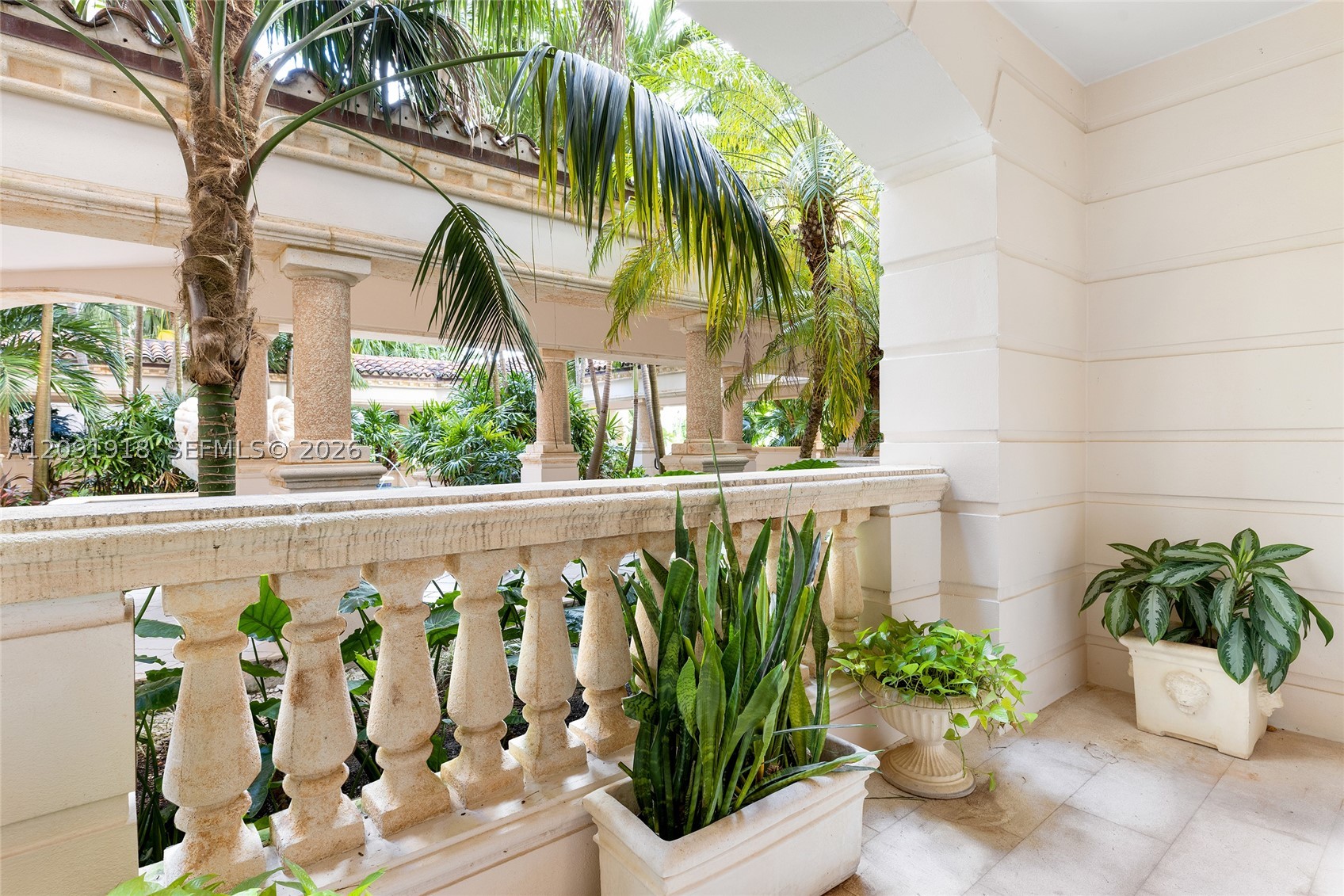 7412 Fisher Is Dr #7412 Miami Beach, FL 33109
