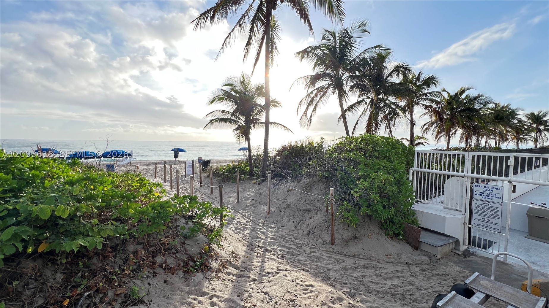 1985 S Ocean Dr #10G
