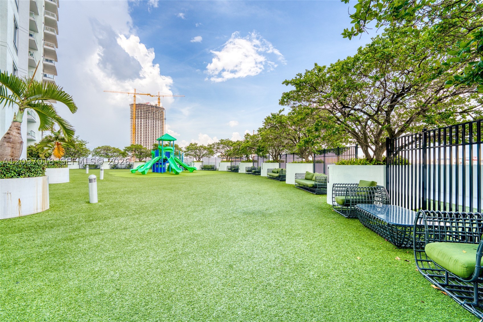 image The Ivy at Riverfront25