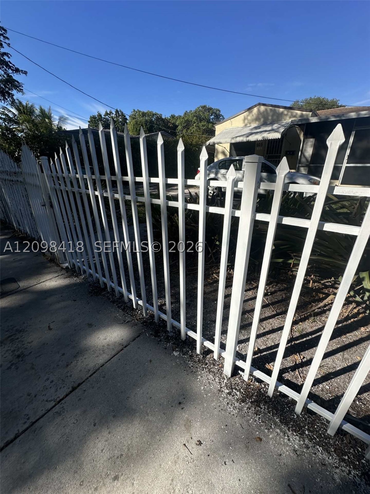925 NW 52nd St