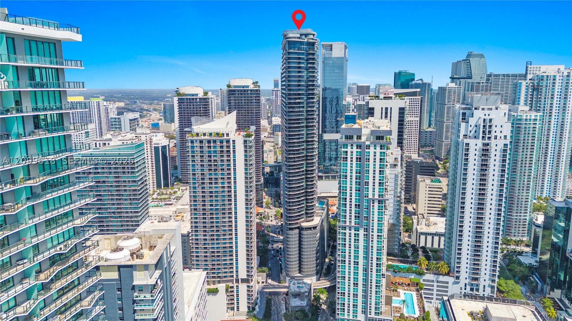 image Brickell Flatiron81