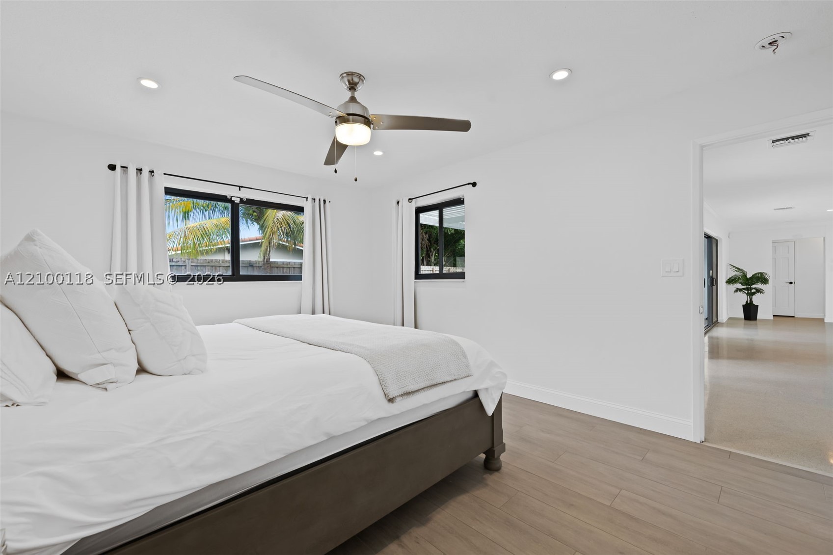 2091 NE 55th St Fort Lauderdale, FL 33308