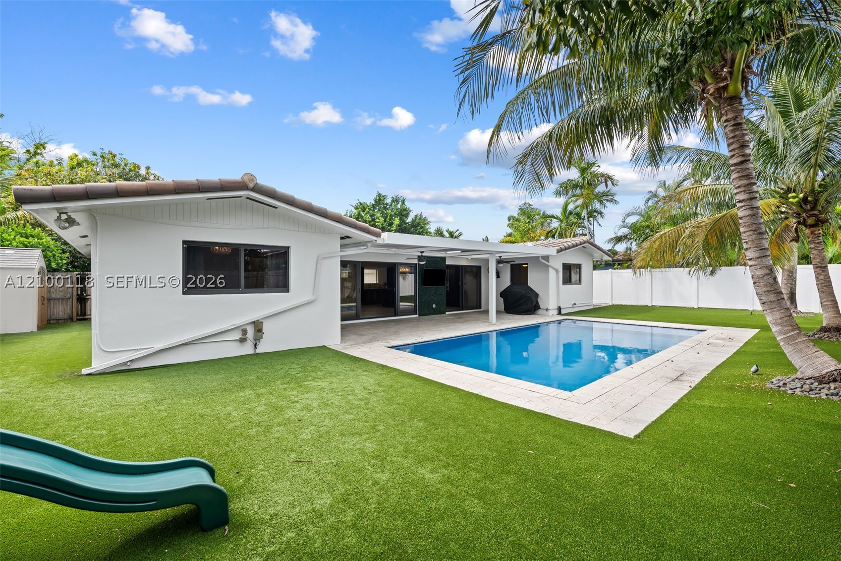 2091 NE 55th St Fort Lauderdale, FL 33308