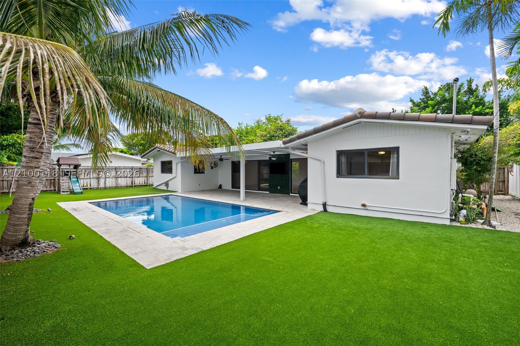 2091 NE 55th St Fort Lauderdale, FL 33308