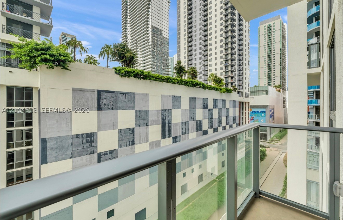 image The Crosby Miami Worldcenter14