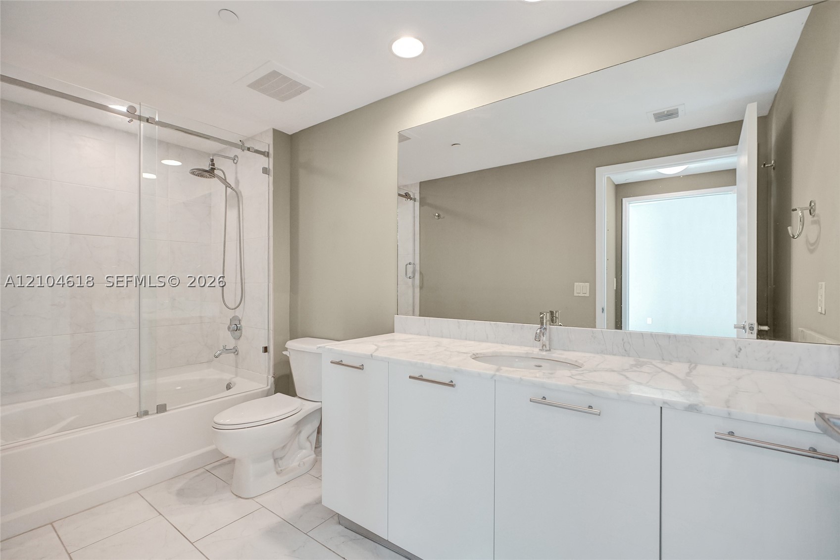 image The Plaza on Brickell West15
