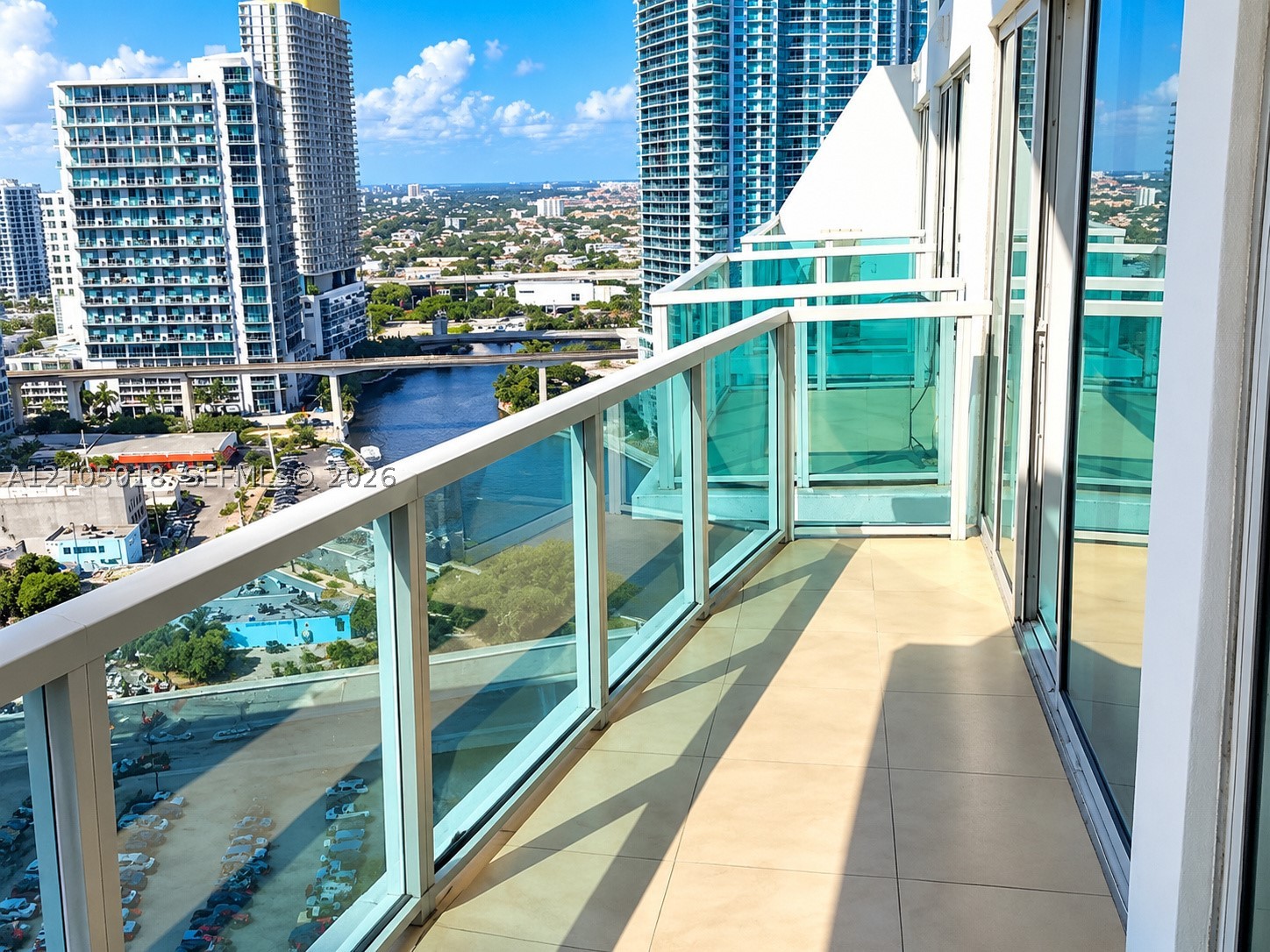 image Brickell on the River South5