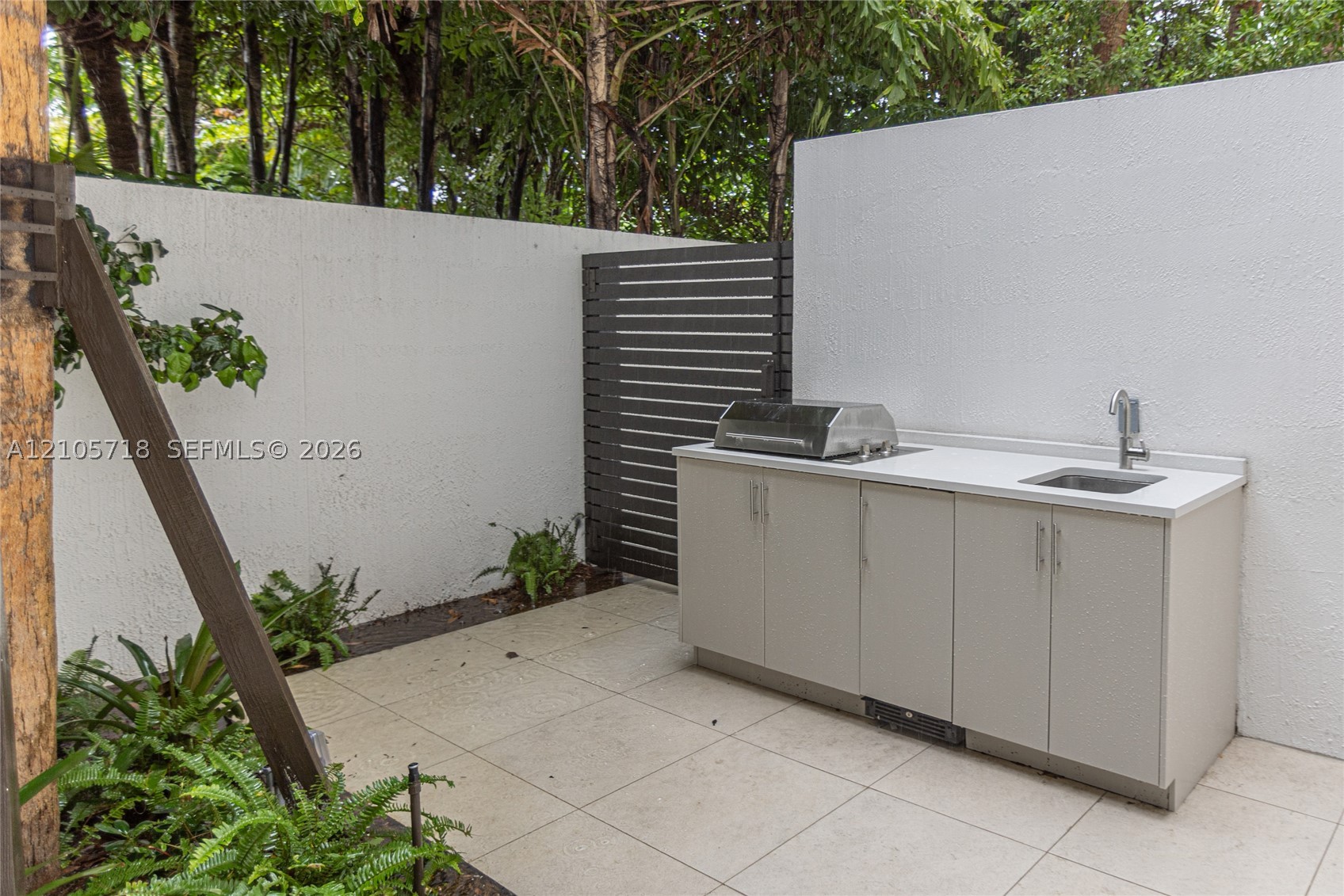 2200 Brickell Ave #GV16 Miami, FL 33129