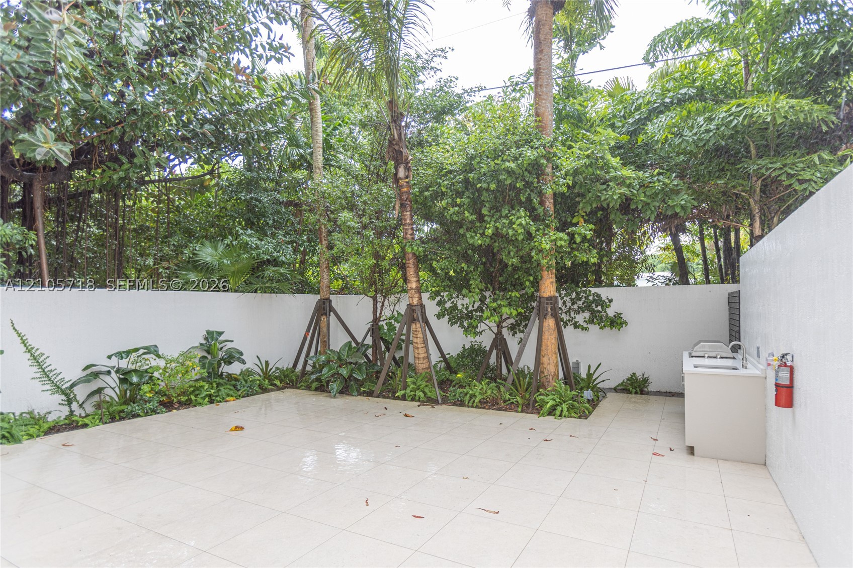 2200 Brickell Ave #GV16 Miami, FL 33129