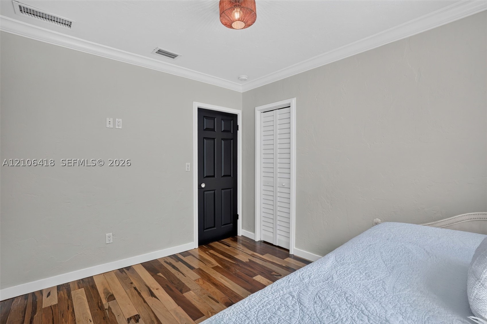 3900 SW 60th Ave Miami, FL 33155