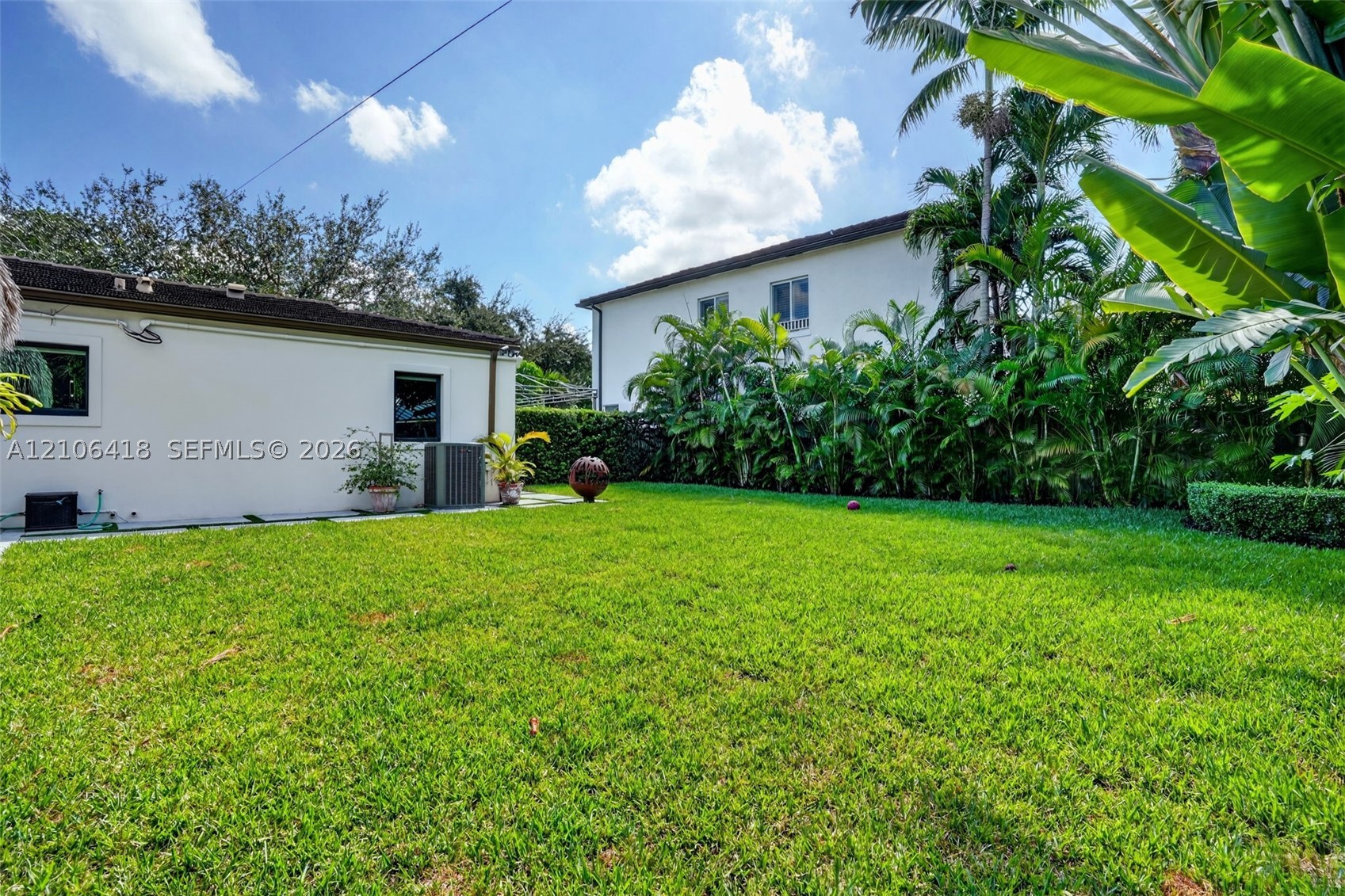 3900 SW 60th Ave Miami, FL 33155
