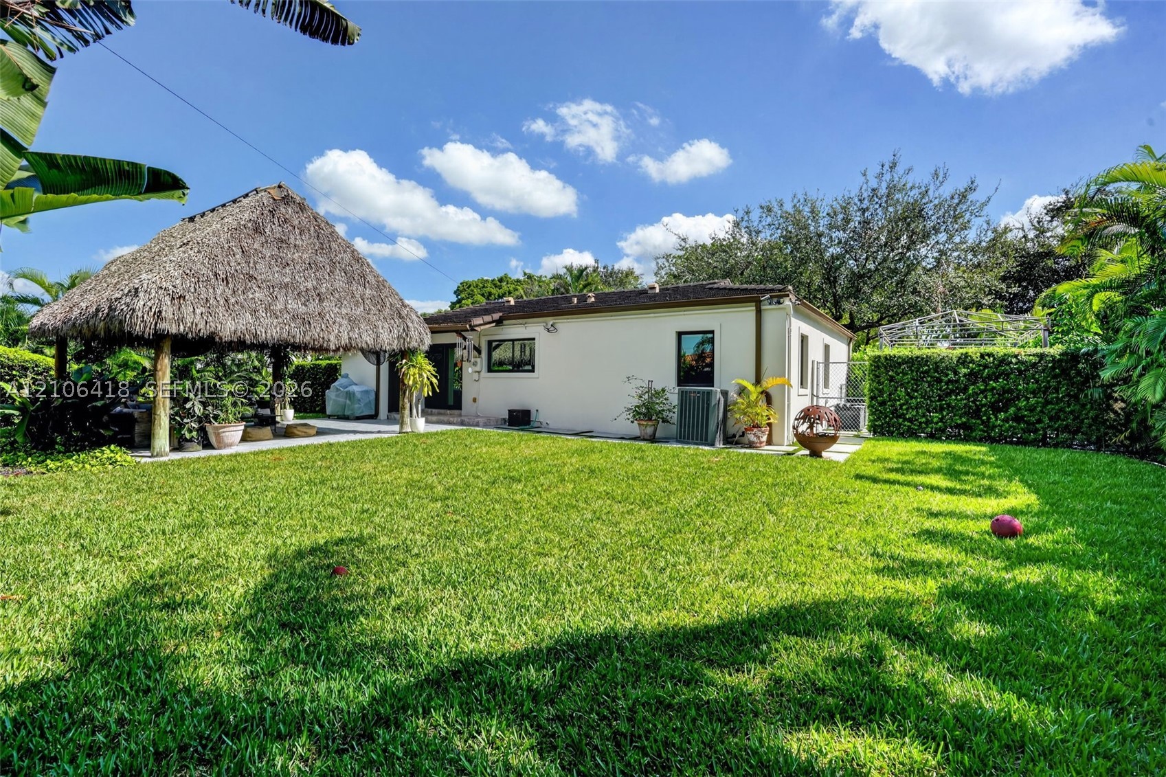 3900 SW 60th Ave Miami, FL 33155