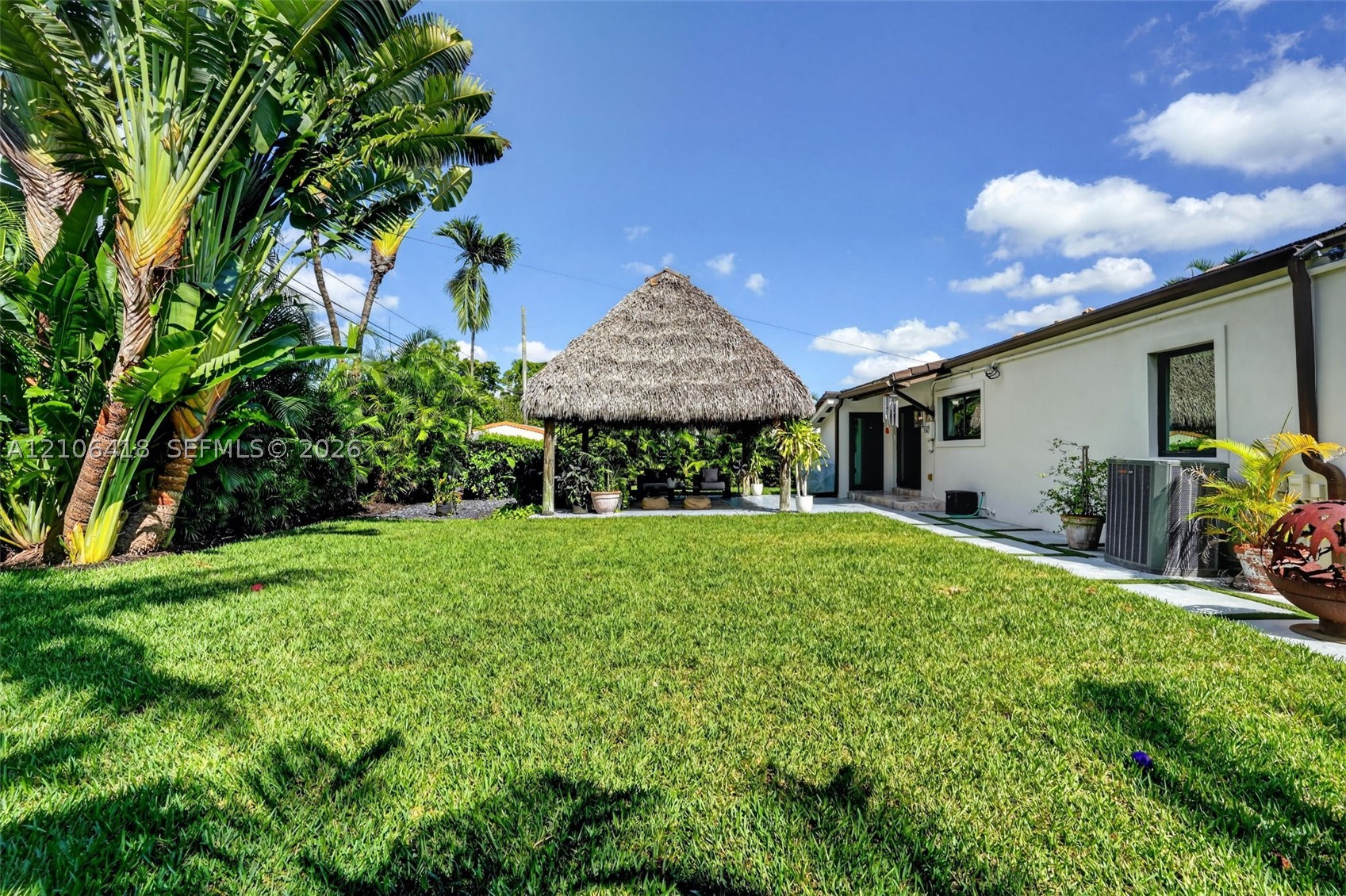 3900 SW 60th Ave Miami, FL 33155