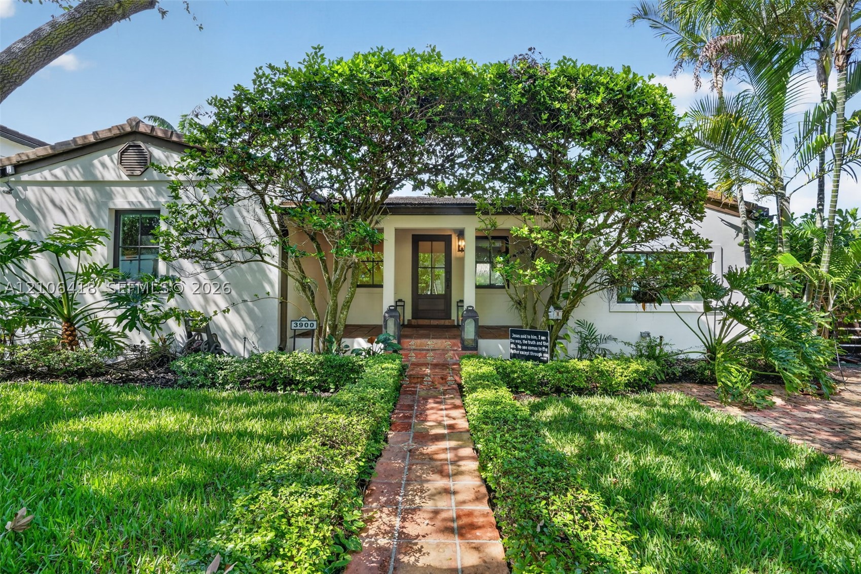 3900 SW 60th Ave Miami, FL 33155