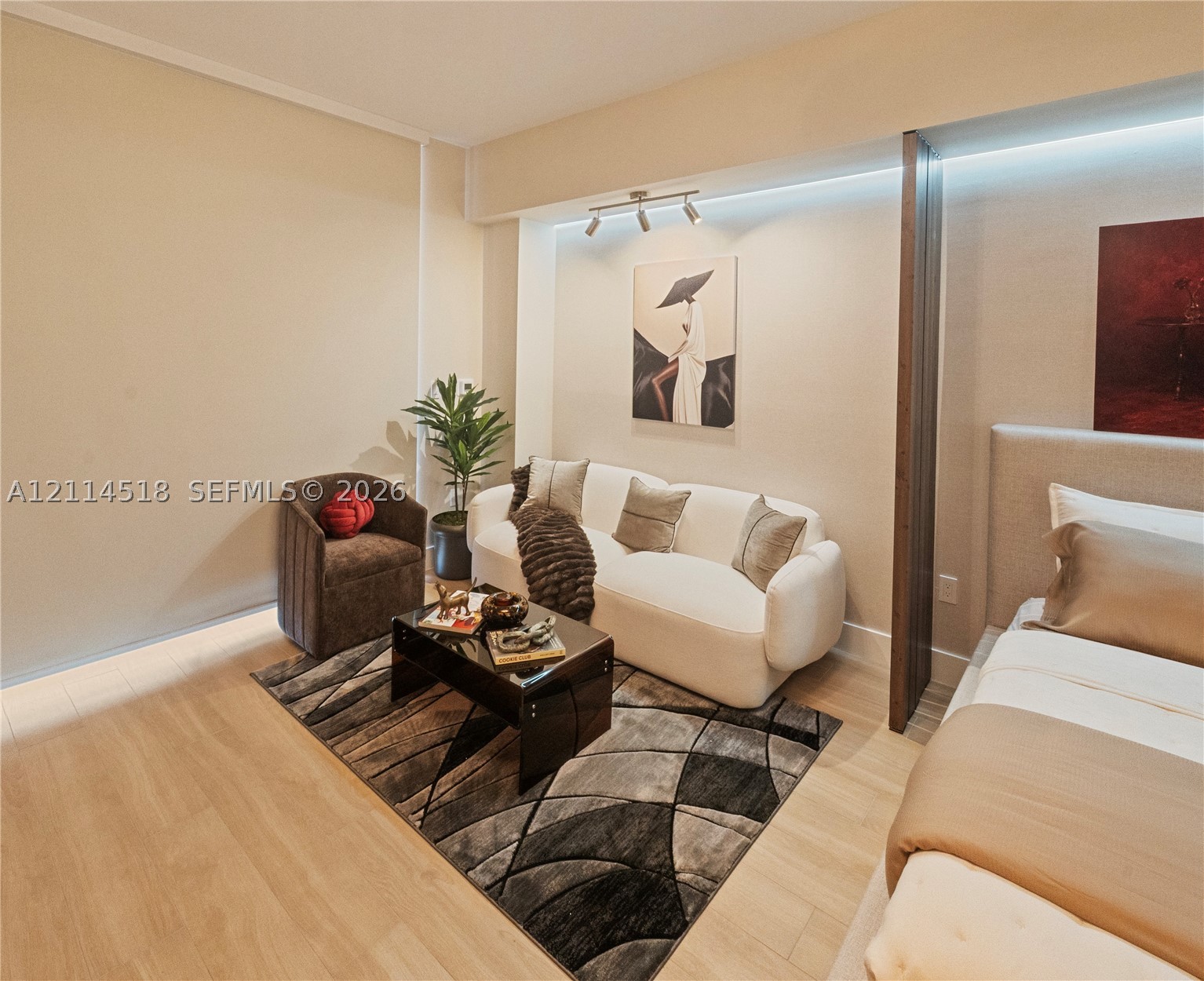 image The Standard Residences Midtown Miami3