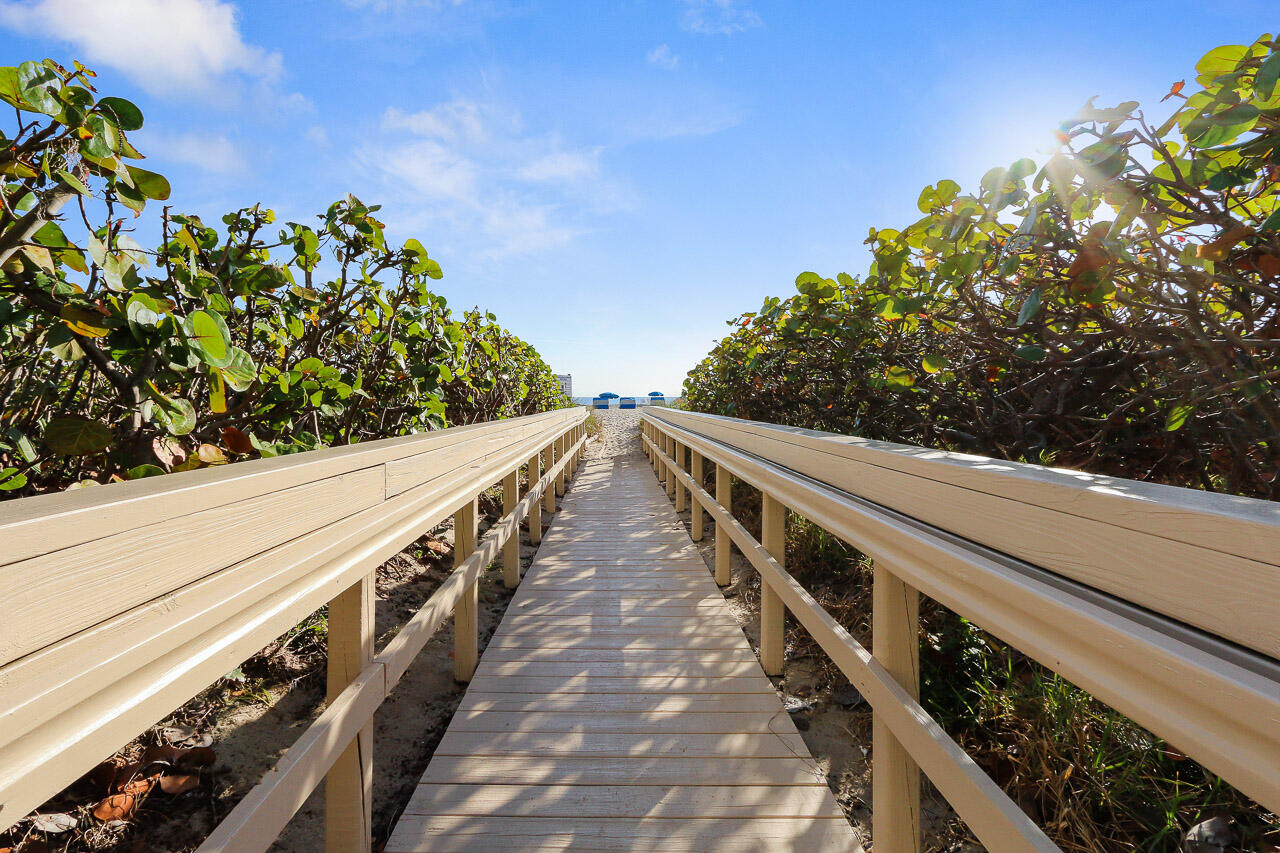 3000 N Ocean #17d Riviera Beach, FL 33404