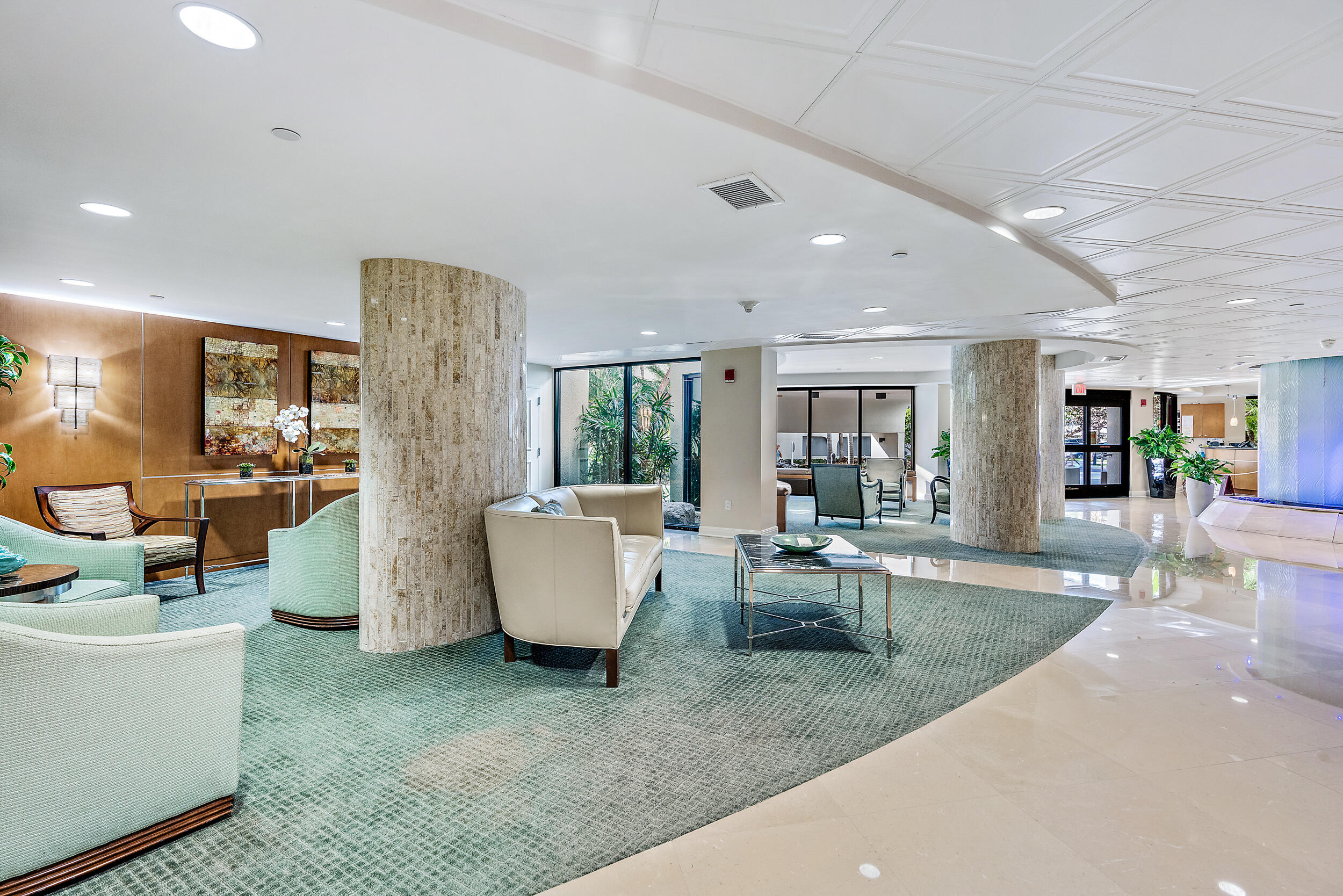 3000 N Ocean #17d Riviera Beach, FL 33404