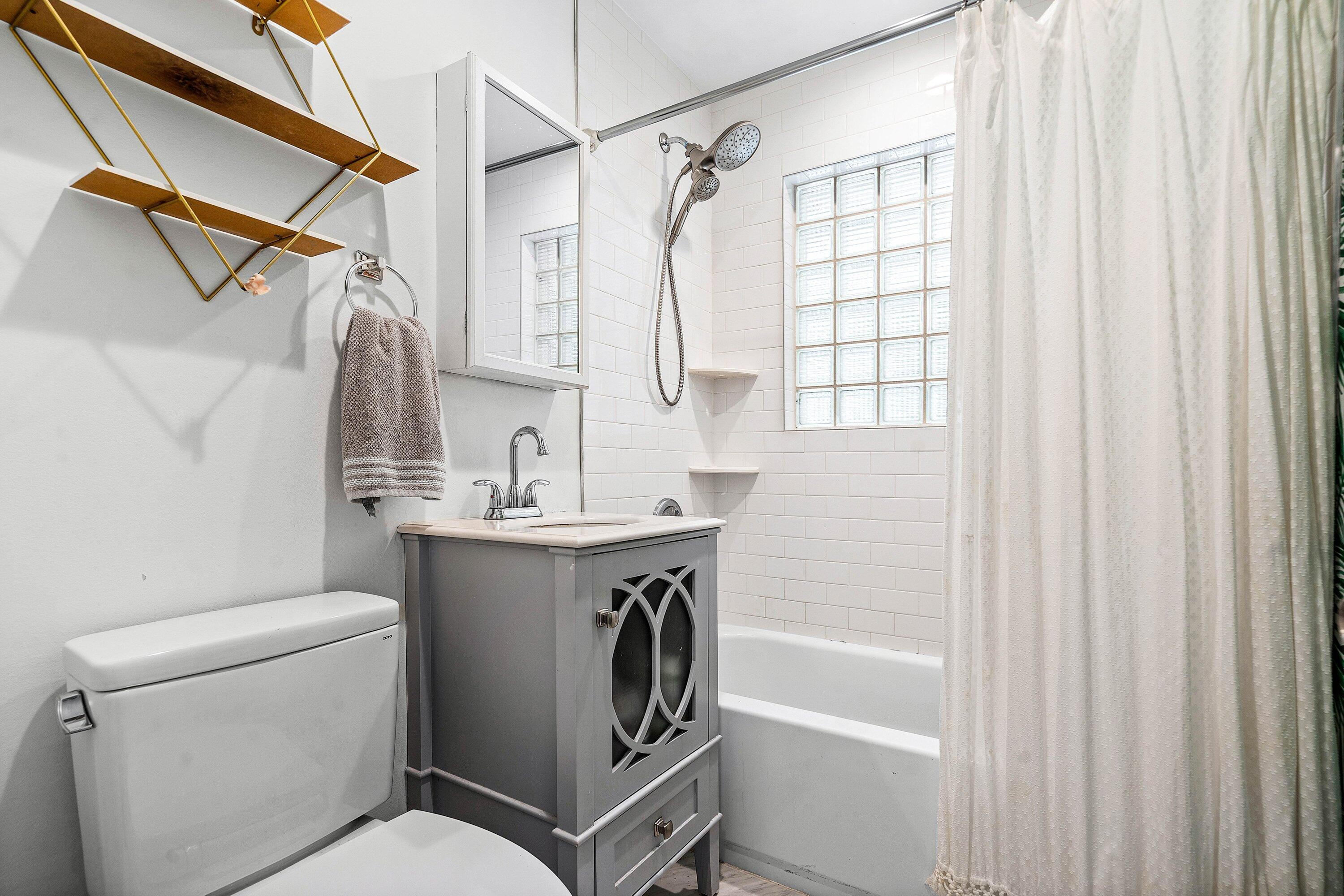 2810 SW 5th Boynton Beach, FL 33435