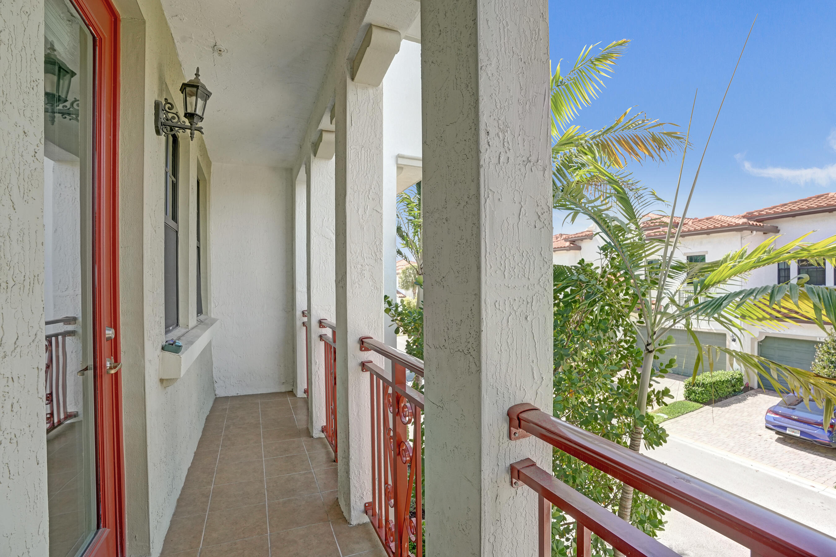 11621 SW 13th Pembroke Pines, FL 33025