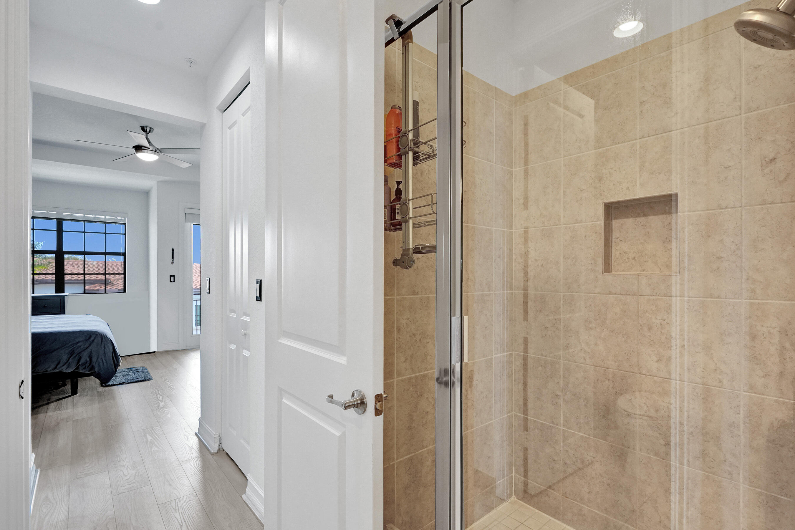 11621 SW 13th Pembroke Pines, FL 33025