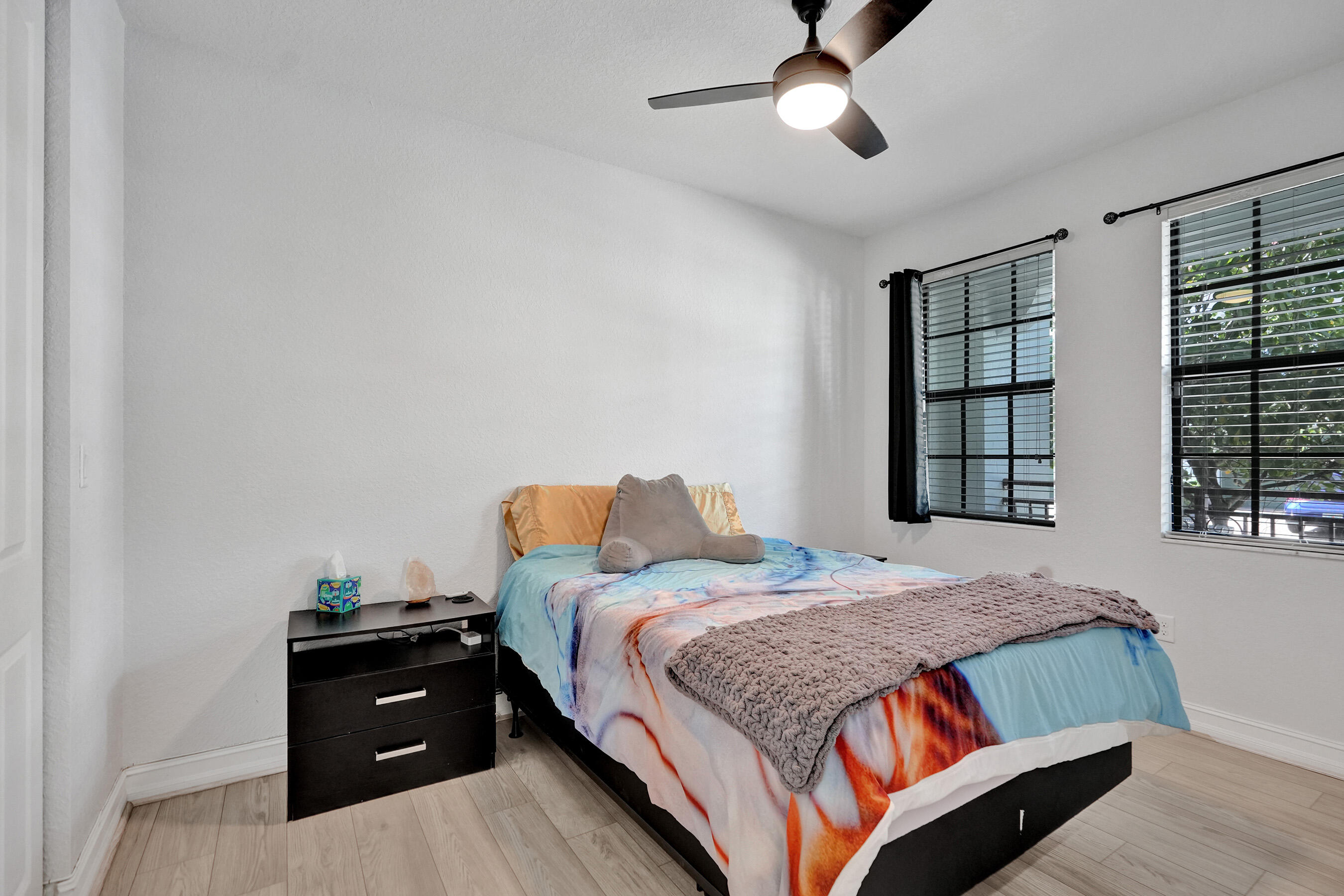 11621 SW 13th Pembroke Pines, FL 33025