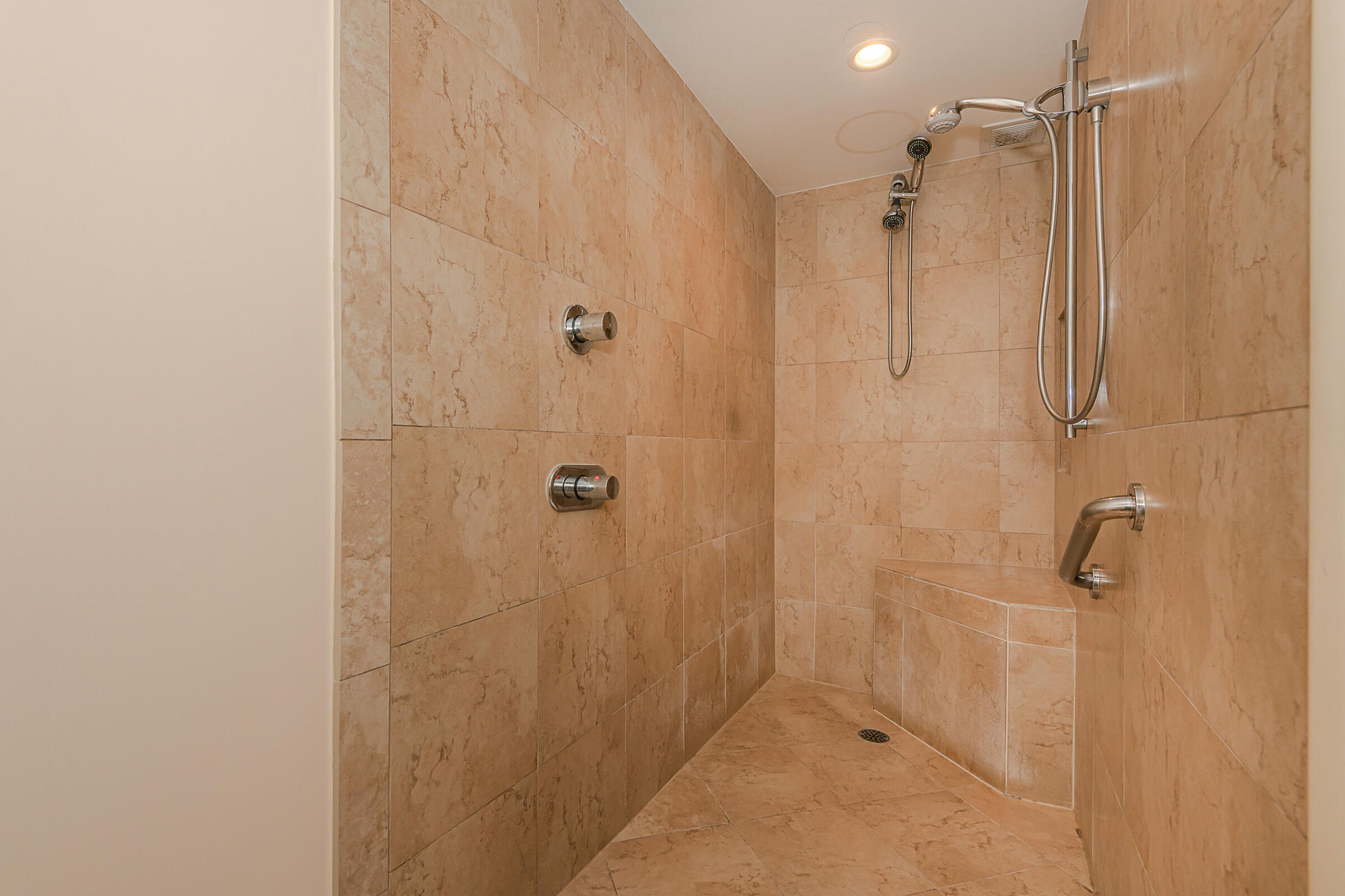 511 Bayshore #707 Fort Lauderdale, FL 33304