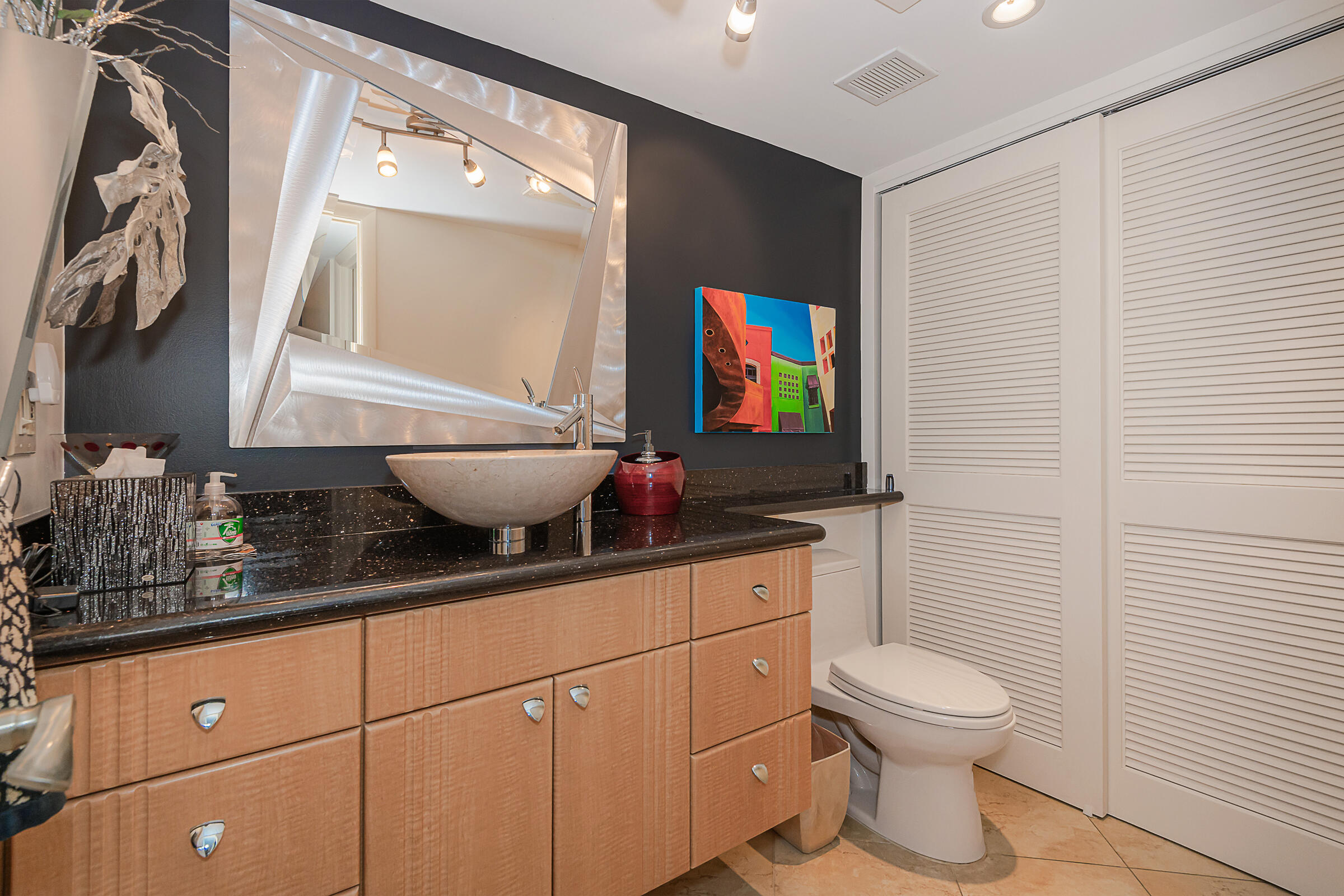 511 Bayshore #707 Fort Lauderdale, FL 33304