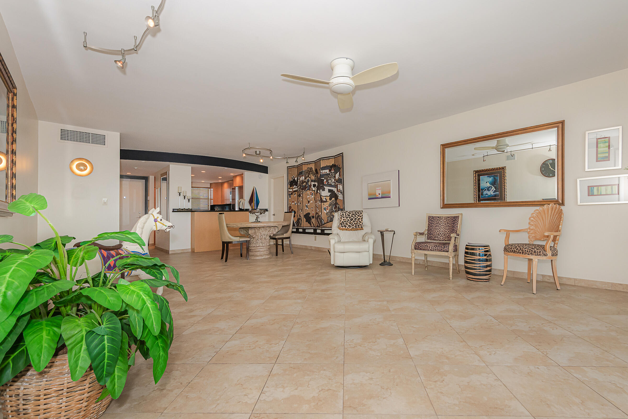 511 Bayshore #707 Fort Lauderdale, FL 33304