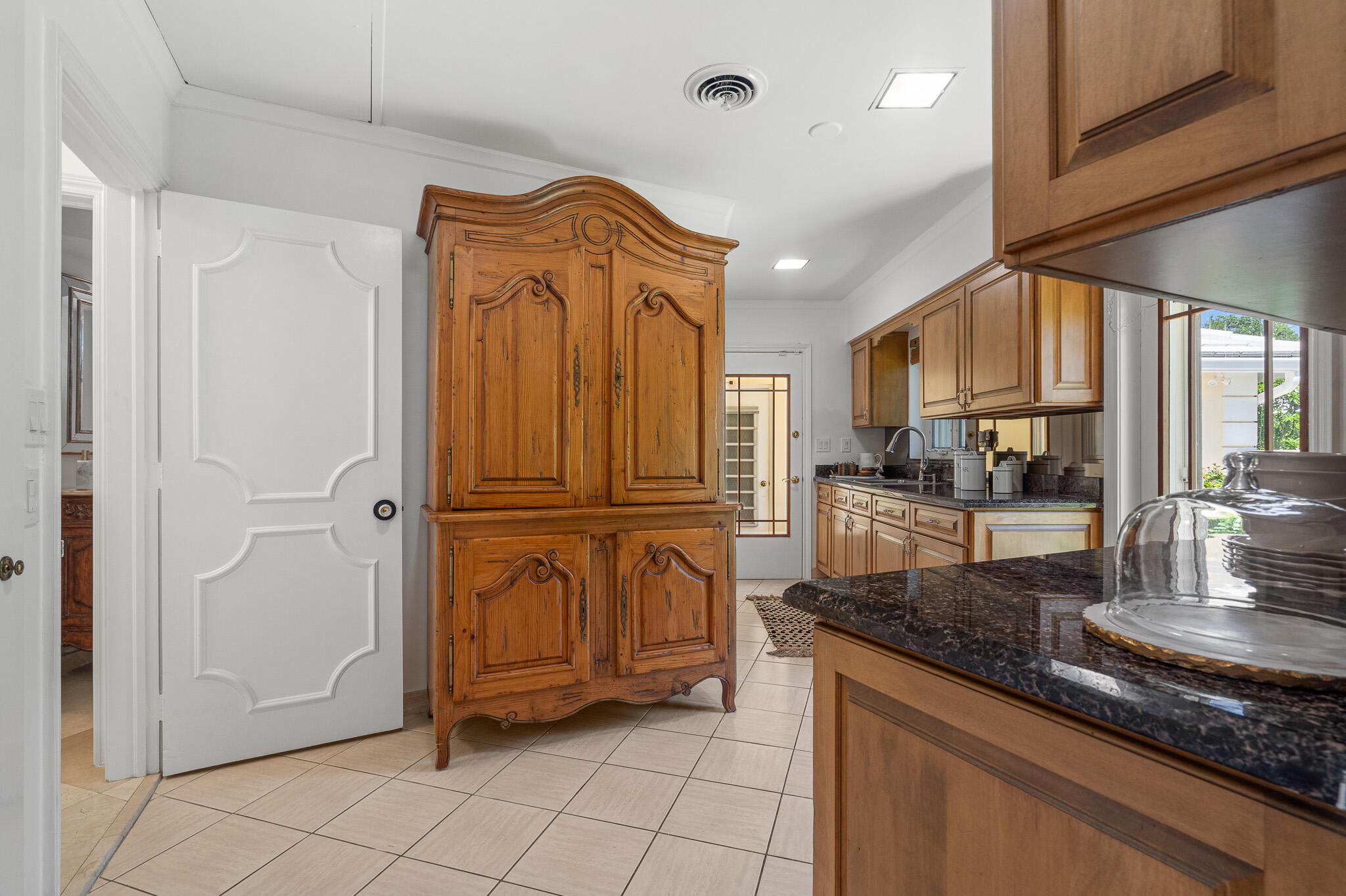 57 Cayuga Sea Ranch Lakes, FL 33308