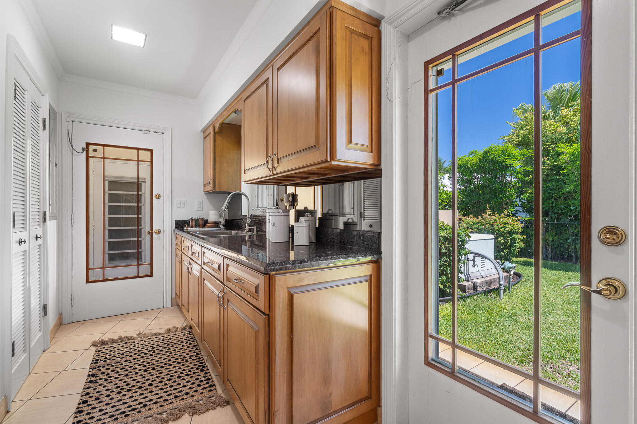 57 Cayuga Sea Ranch Lakes, FL 33308