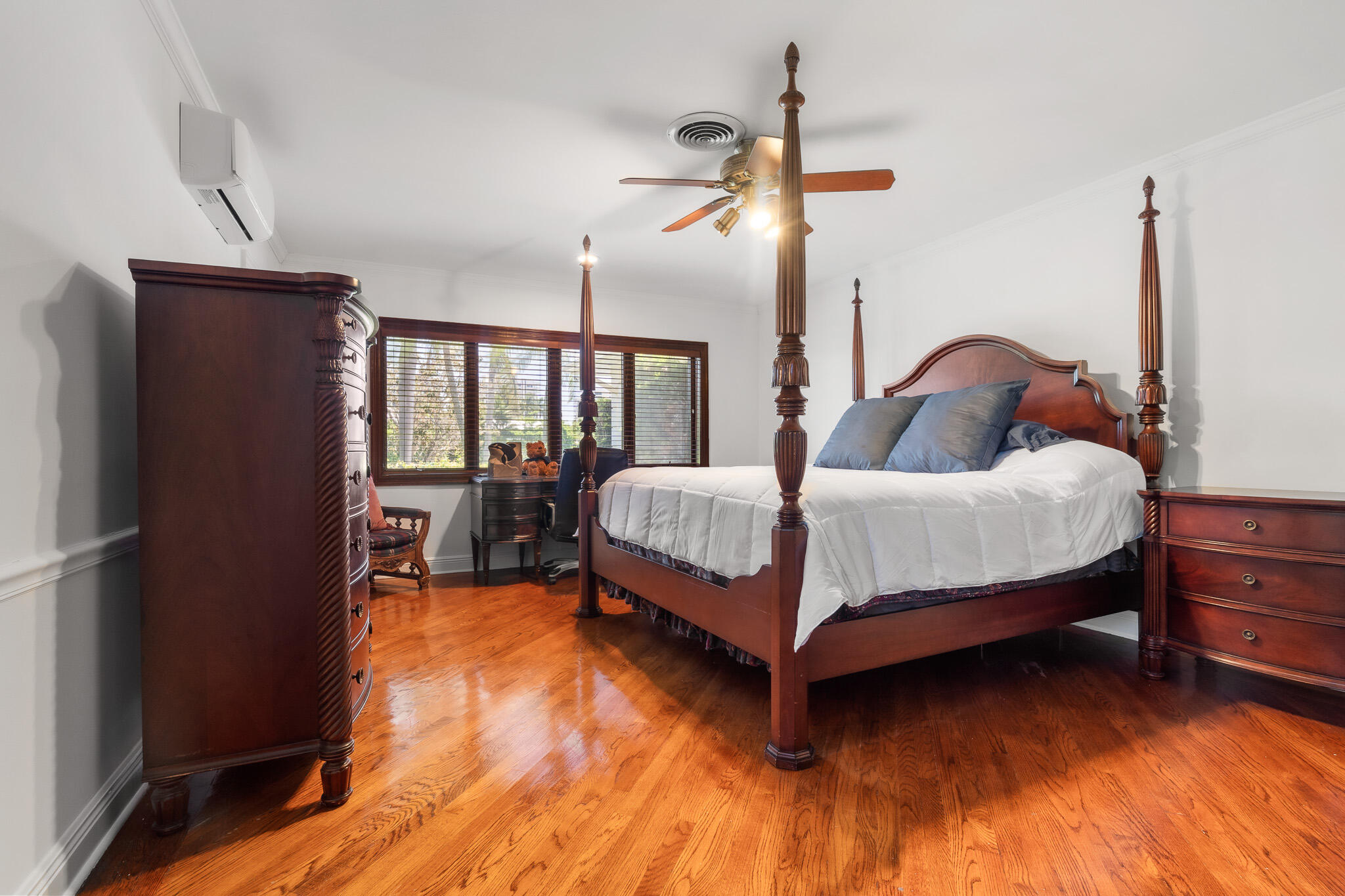 57 Cayuga Sea Ranch Lakes, FL 33308