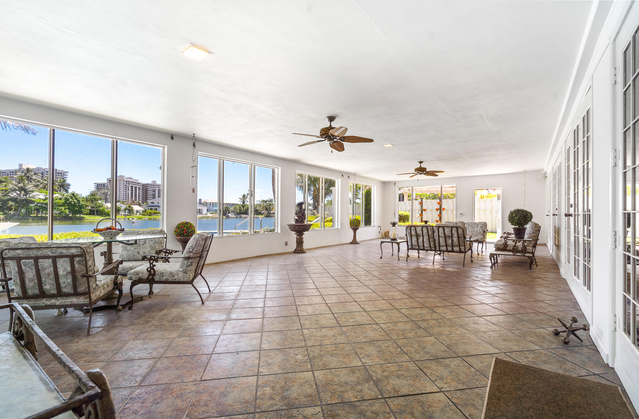 57 Cayuga Sea Ranch Lakes, FL 33308