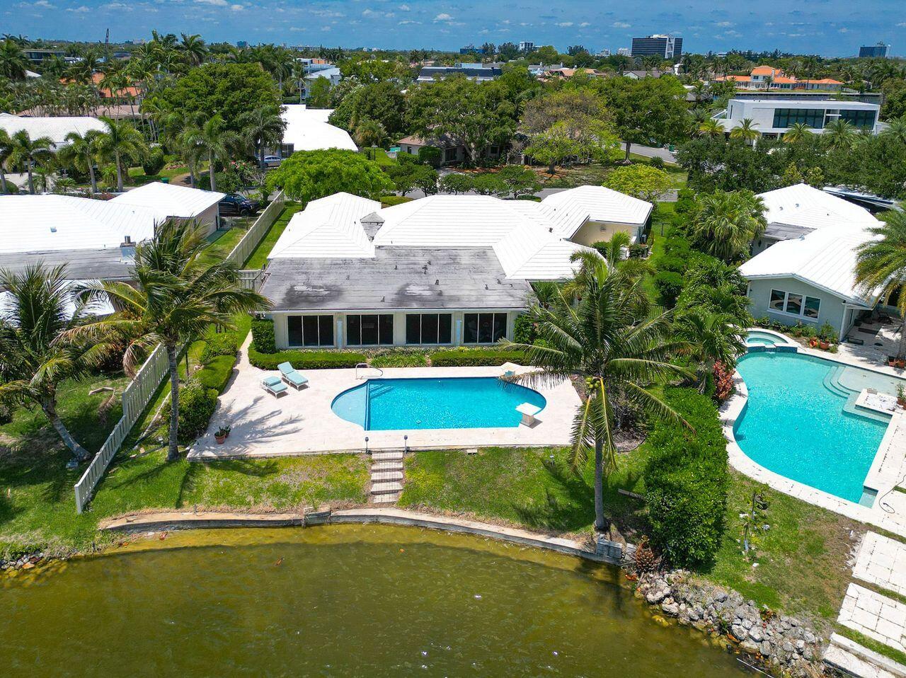 57 Cayuga Sea Ranch Lakes, FL 33308