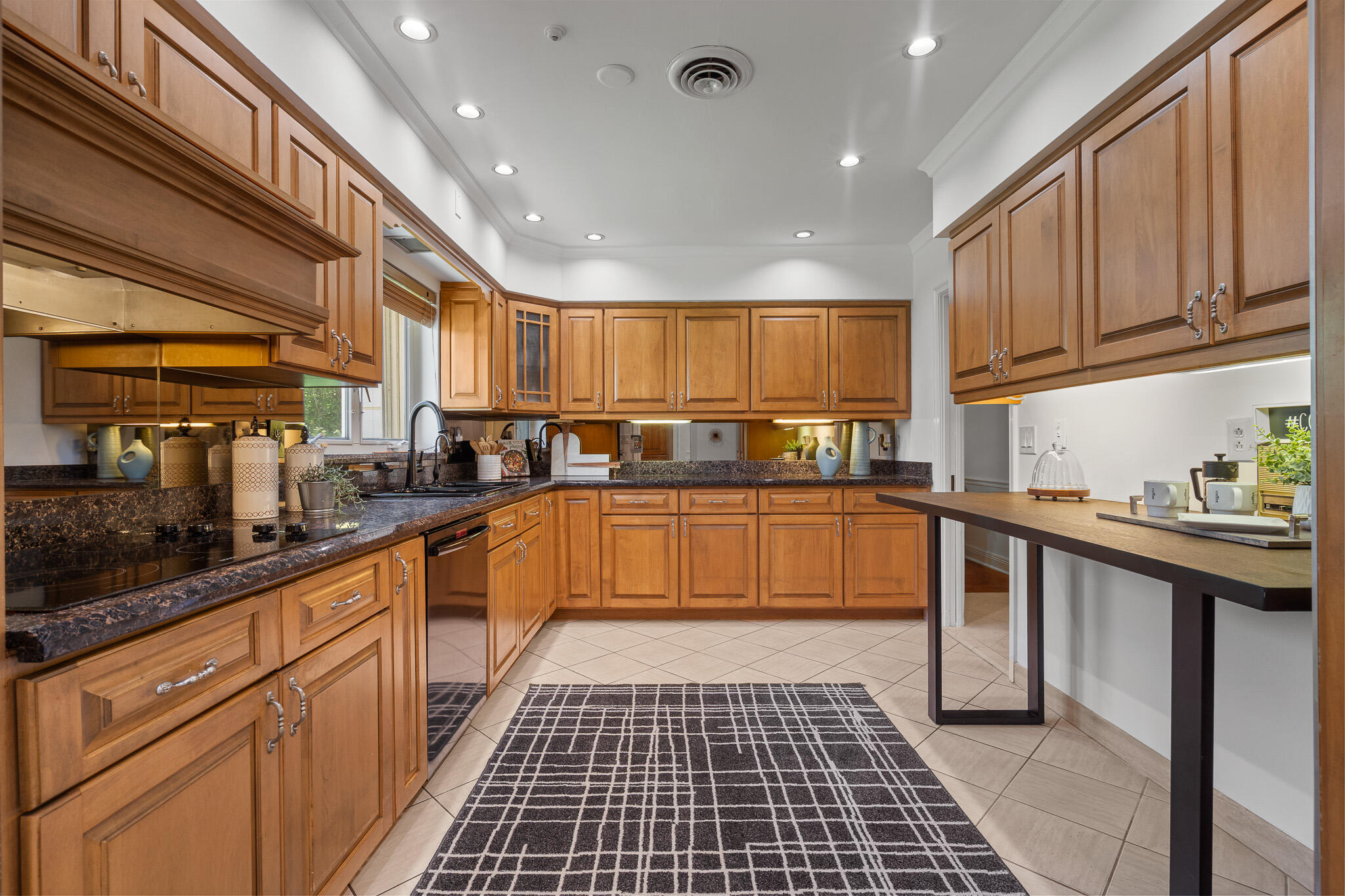 57 Cayuga Sea Ranch Lakes, FL 33308