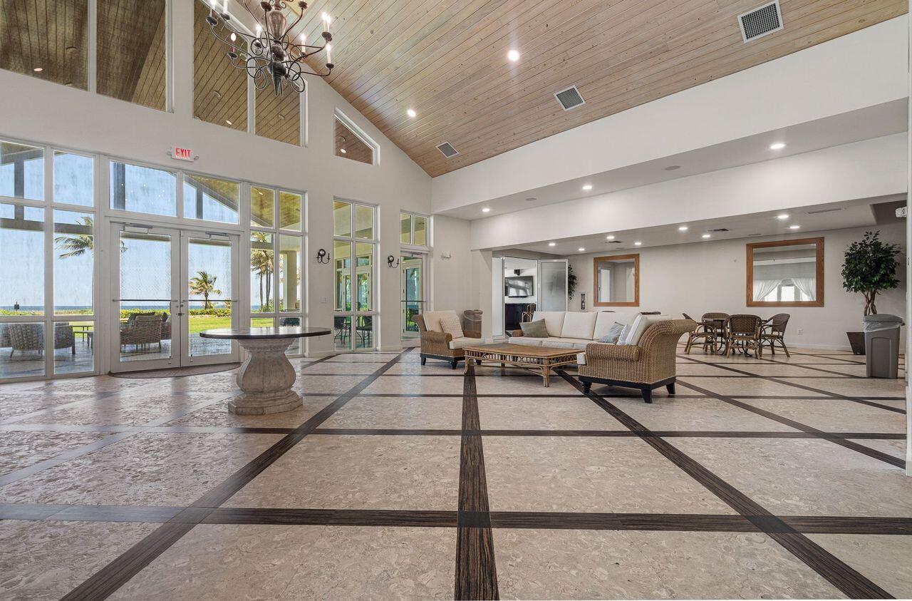 57 Cayuga Sea Ranch Lakes, FL 33308