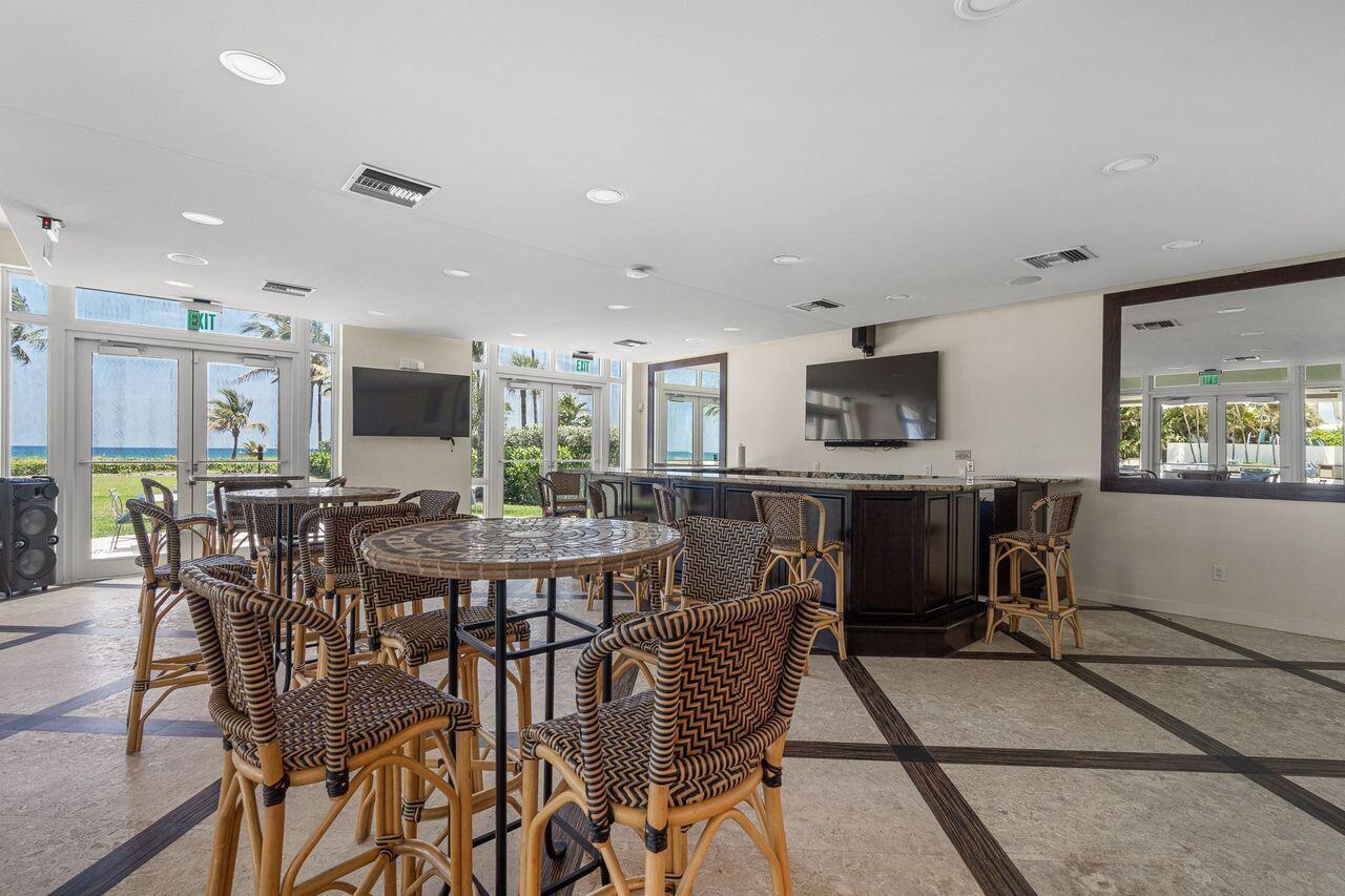 57 Cayuga Sea Ranch Lakes, FL 33308