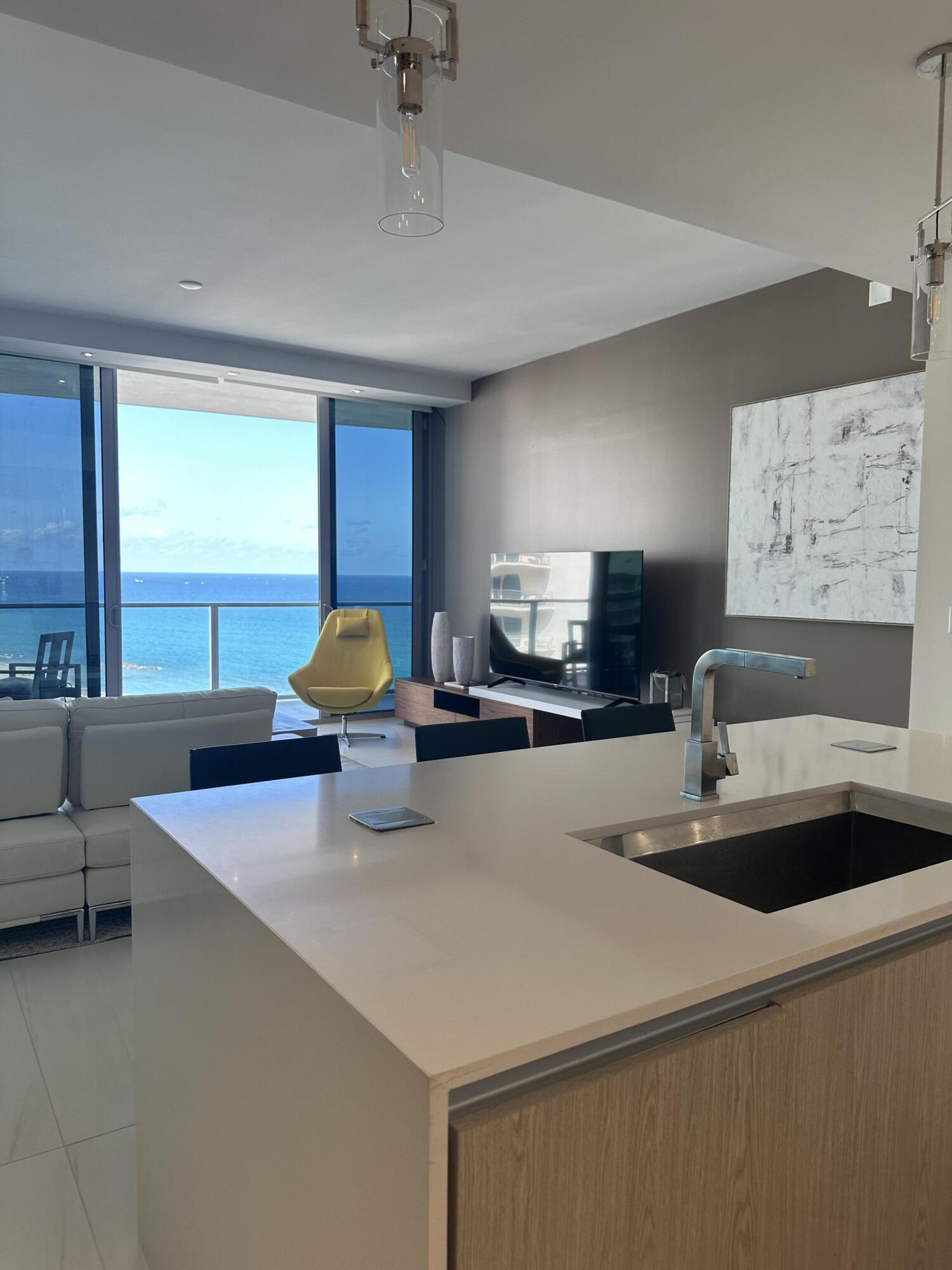 3100 N Ocean #H-1701 Riviera Beach, FL 33404