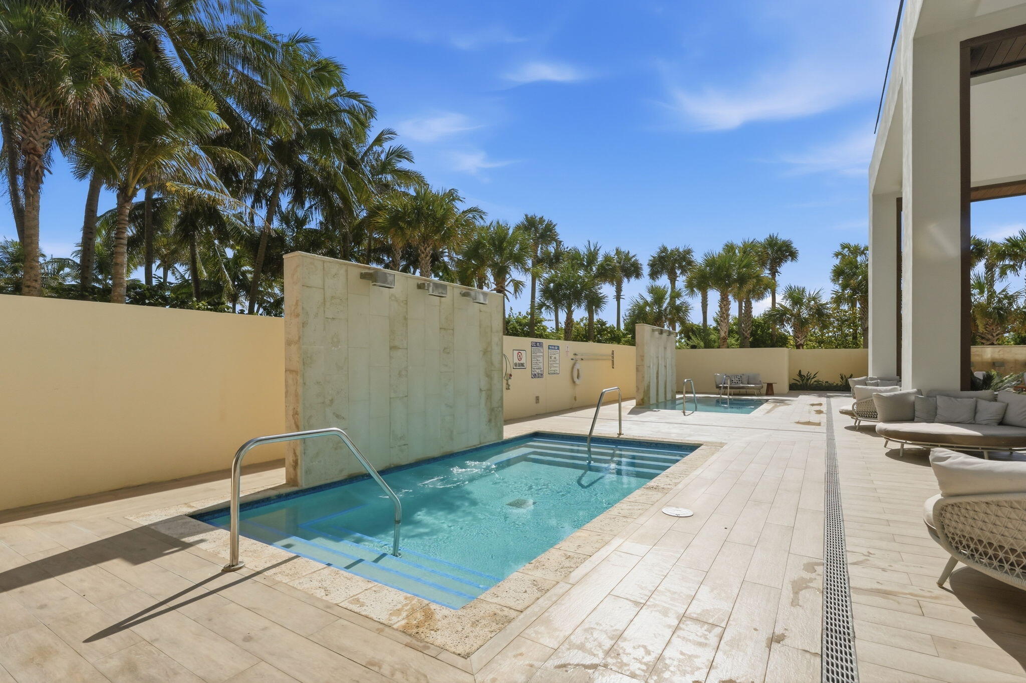 3100 N Ocean #H-1701 Riviera Beach, FL 33404