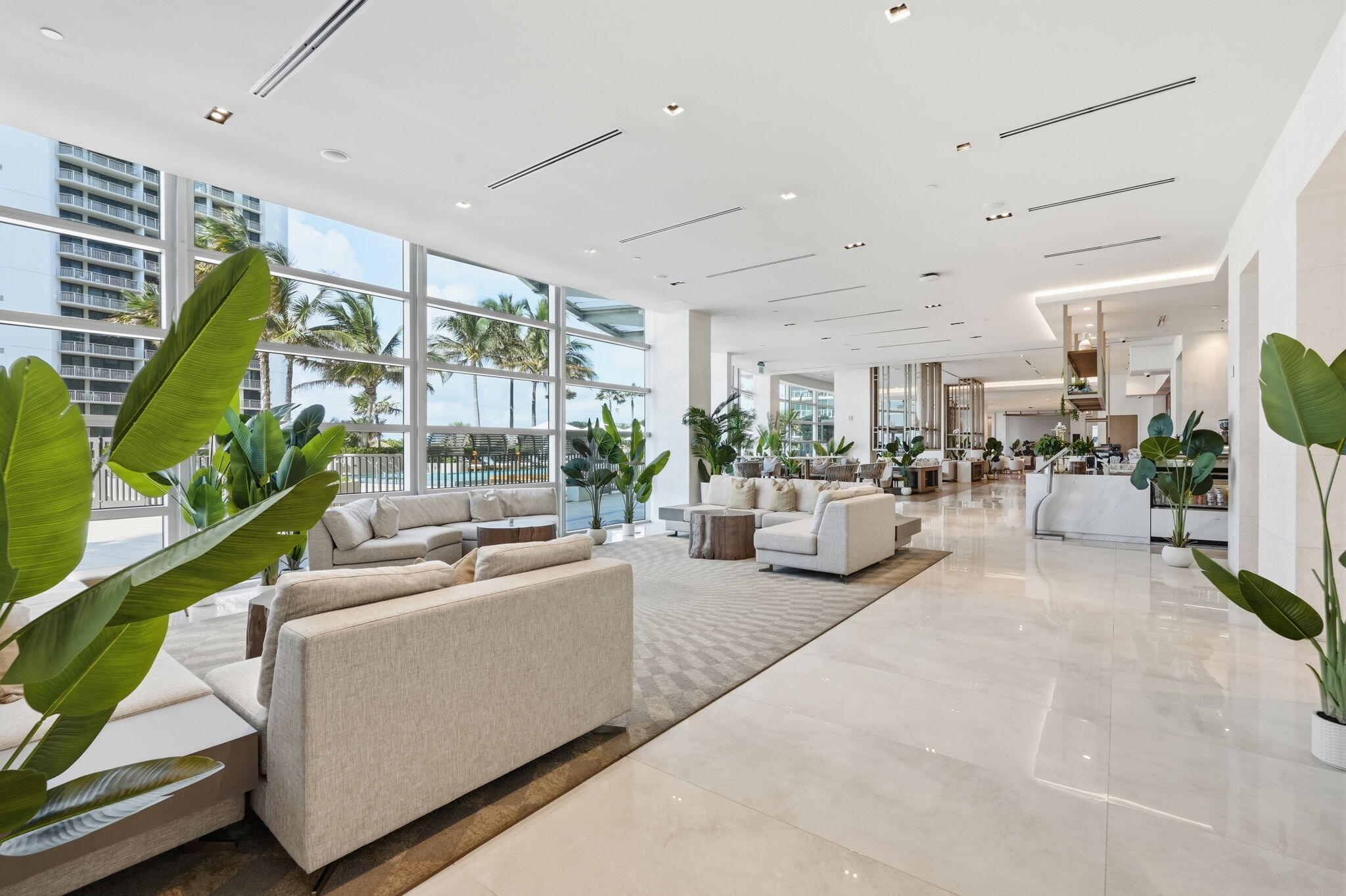 3100 N Ocean #H-1701 Riviera Beach, FL 33404