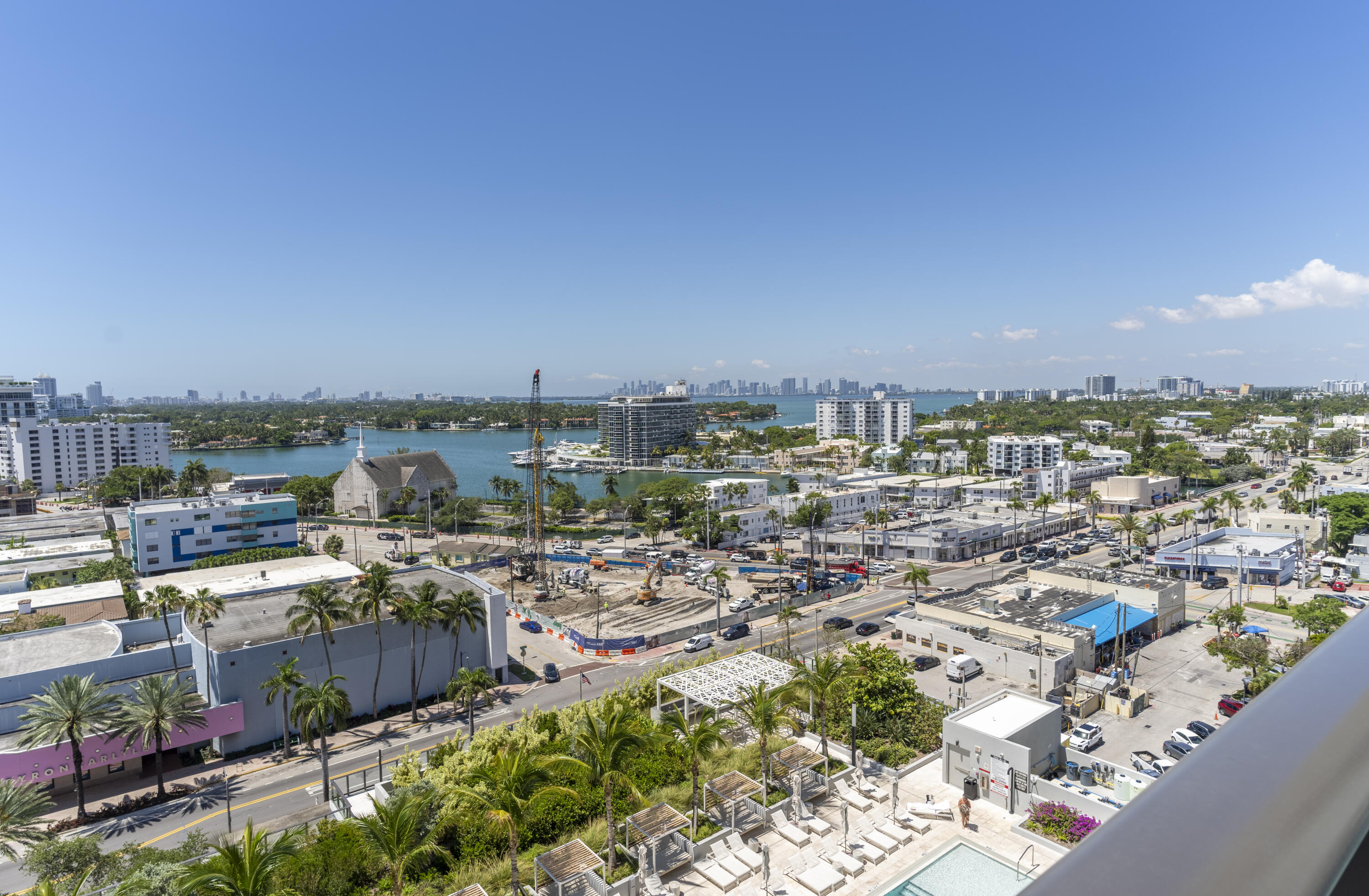580 72nd #1102 Miami Beach, FL 33141