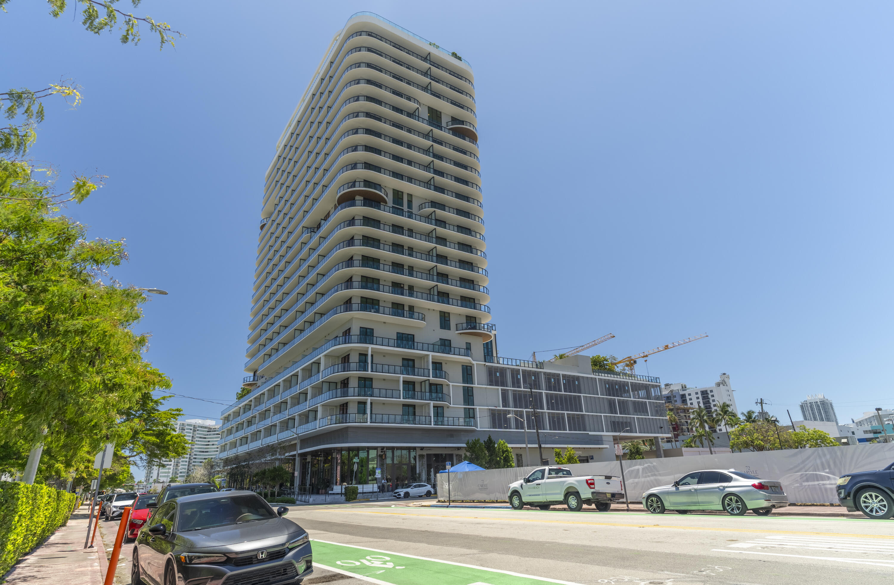 580 72nd #1102 Miami Beach, FL 33141