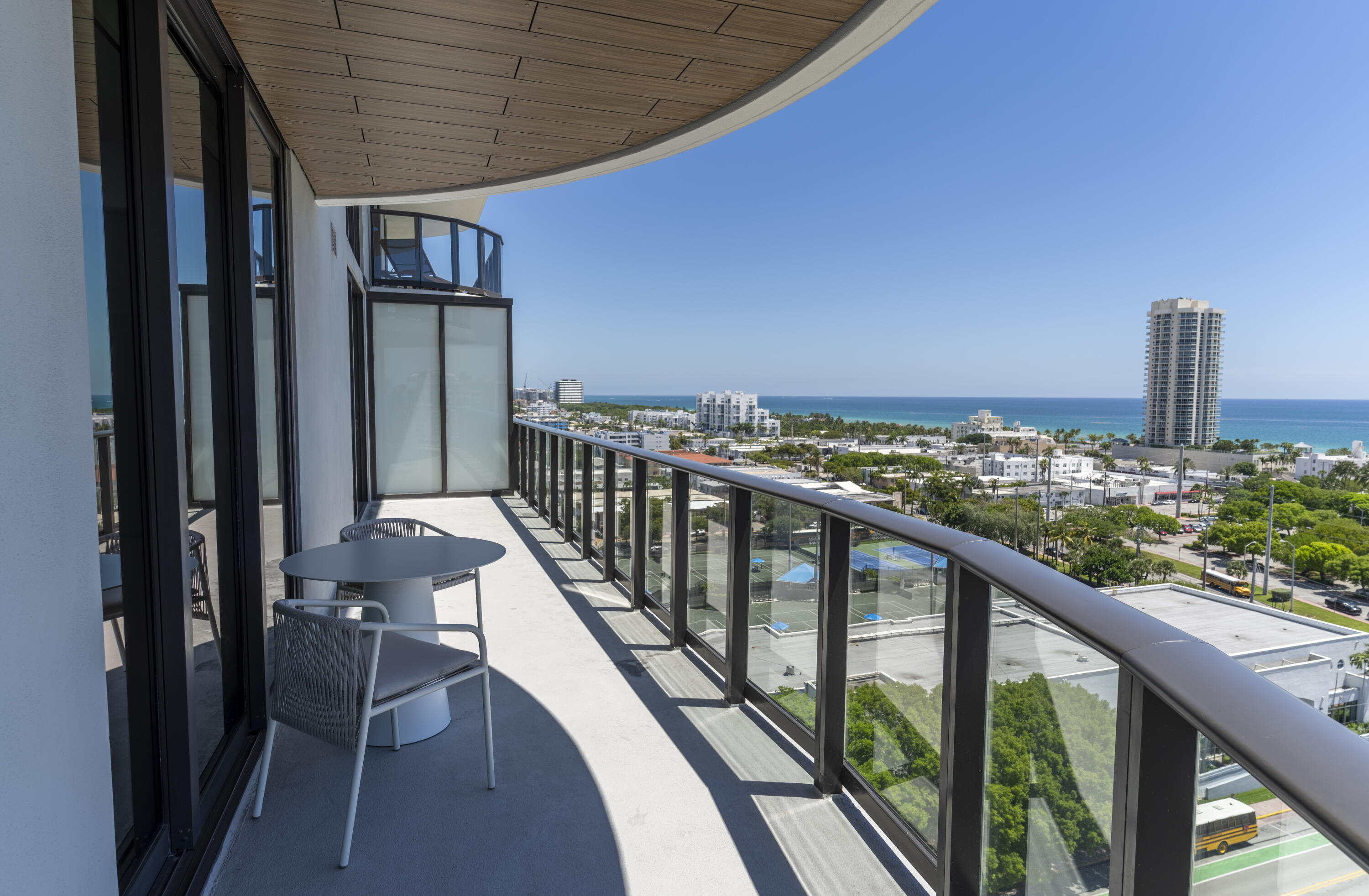 580 72nd #1102 Miami Beach, FL 33141