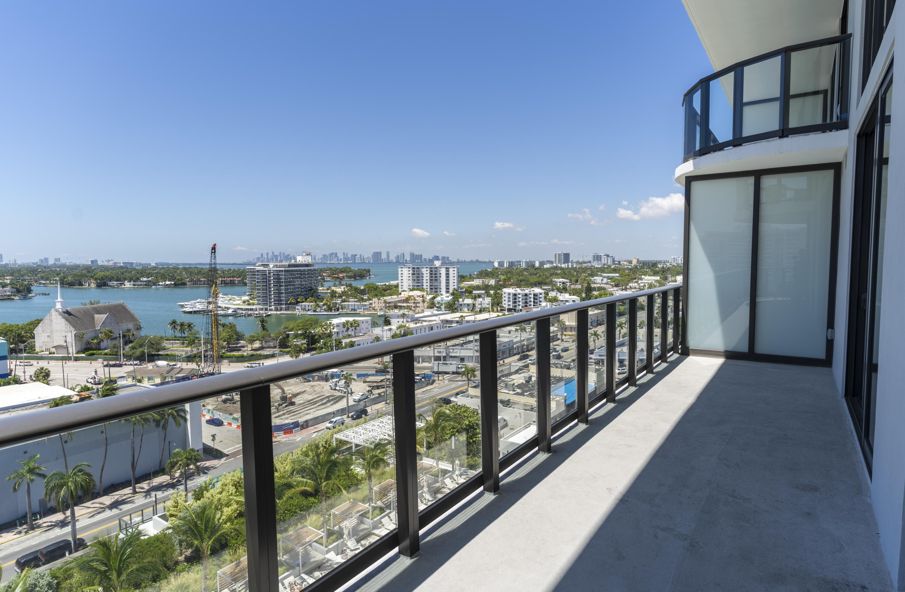 580 72nd #1102 Miami Beach, FL 33141