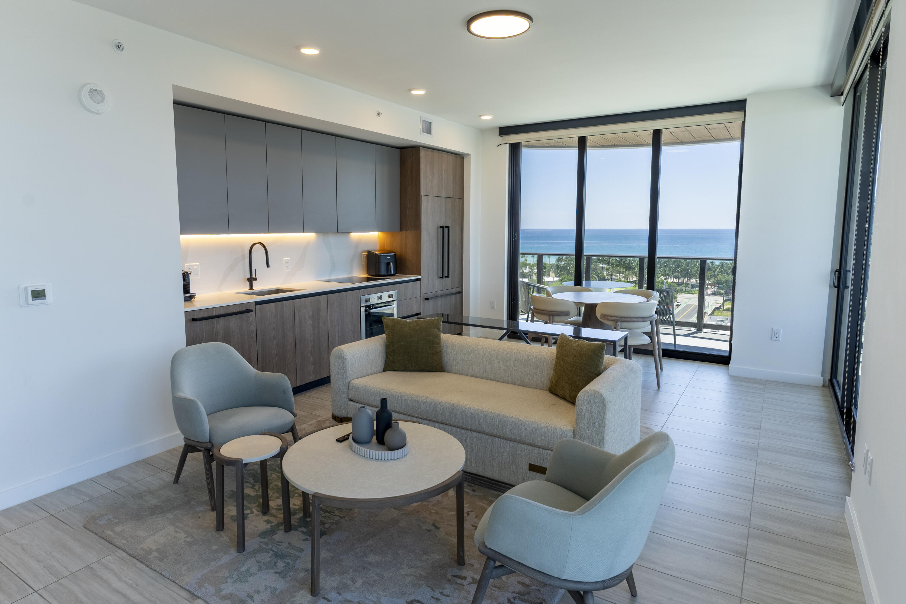 580 72nd #1102 Miami Beach, FL 33141